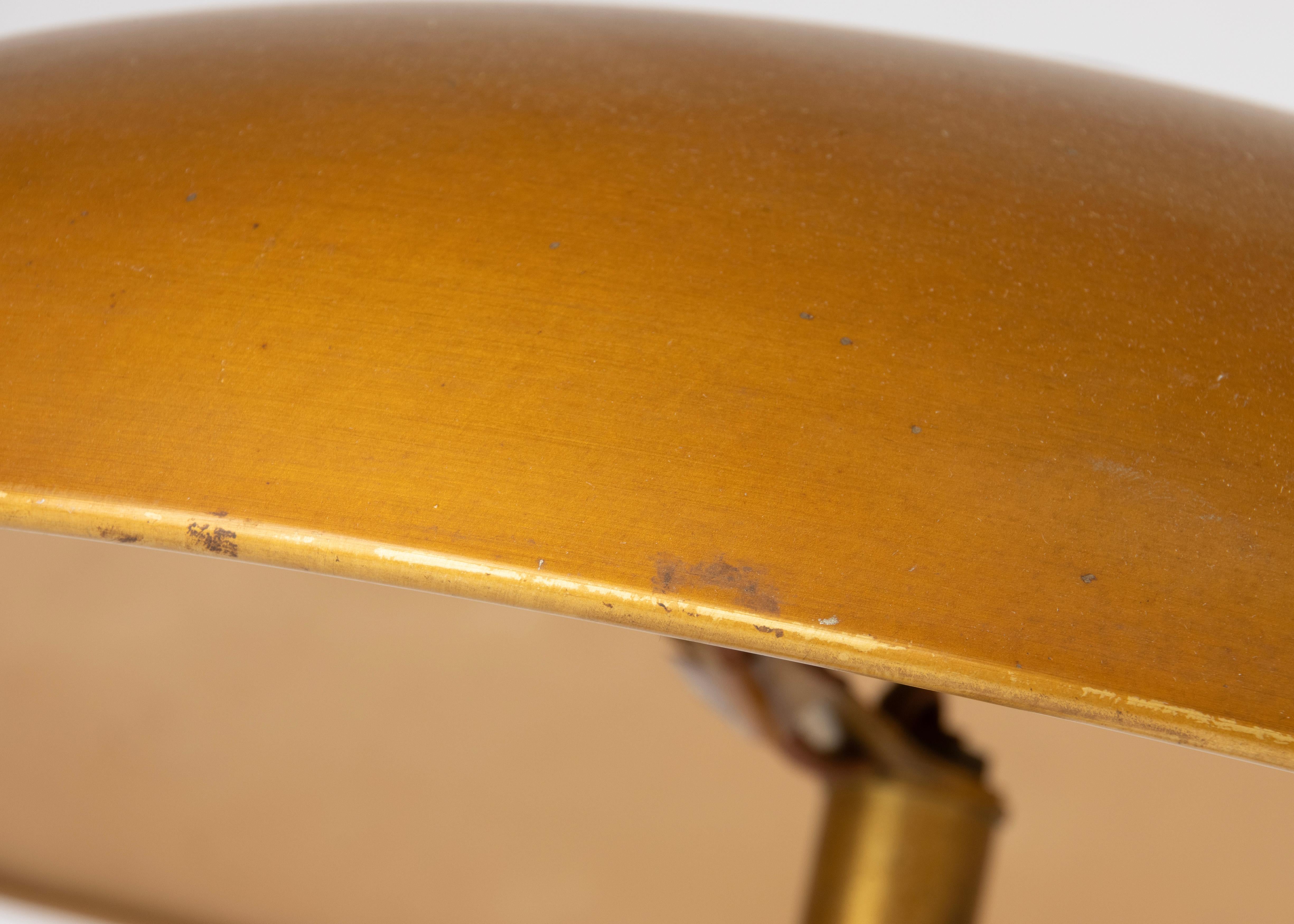Vintage Bauhaus Table Lamp - 1940's - Bakelite and Metal 10