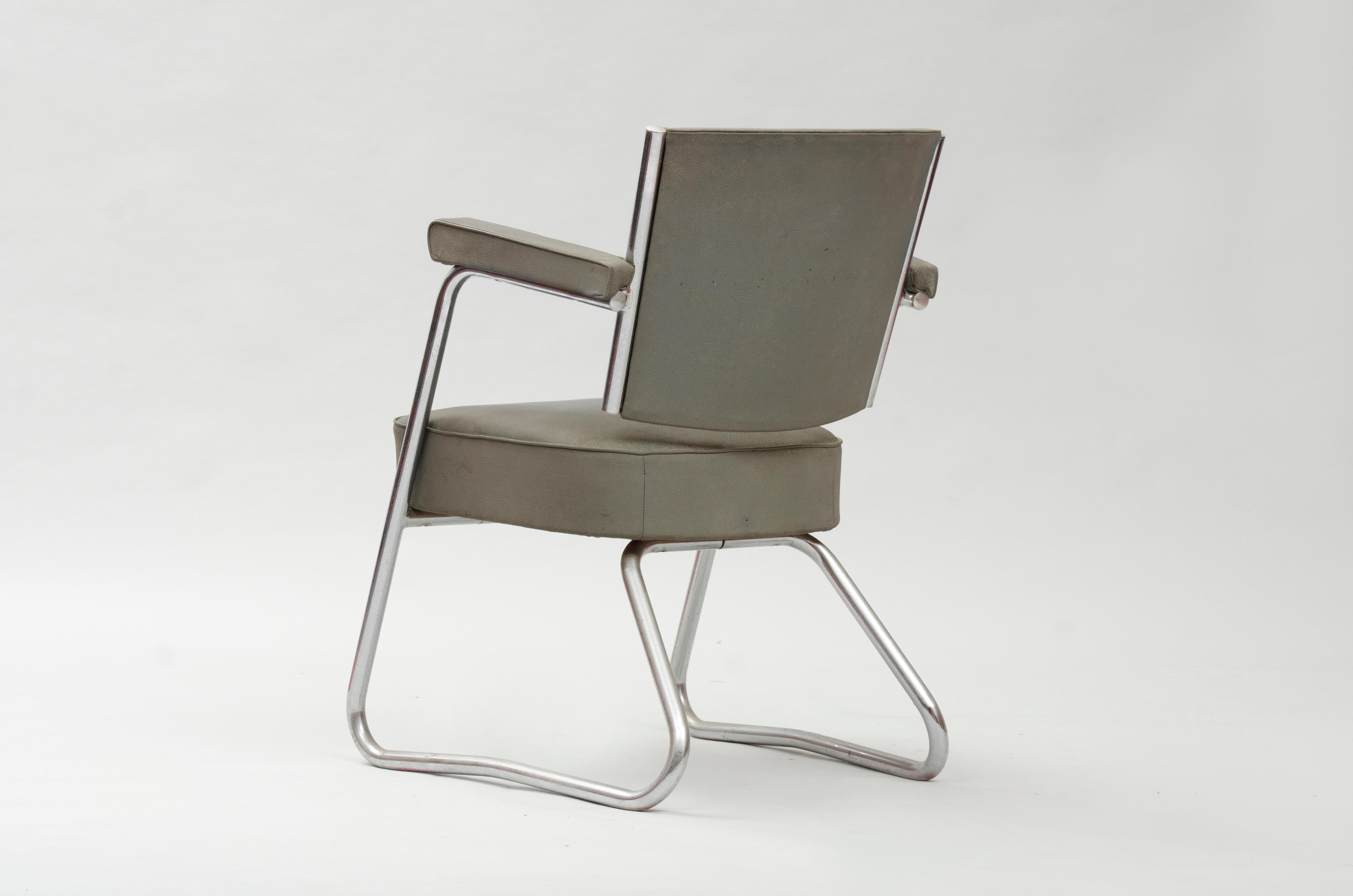 bauhaus desk chair