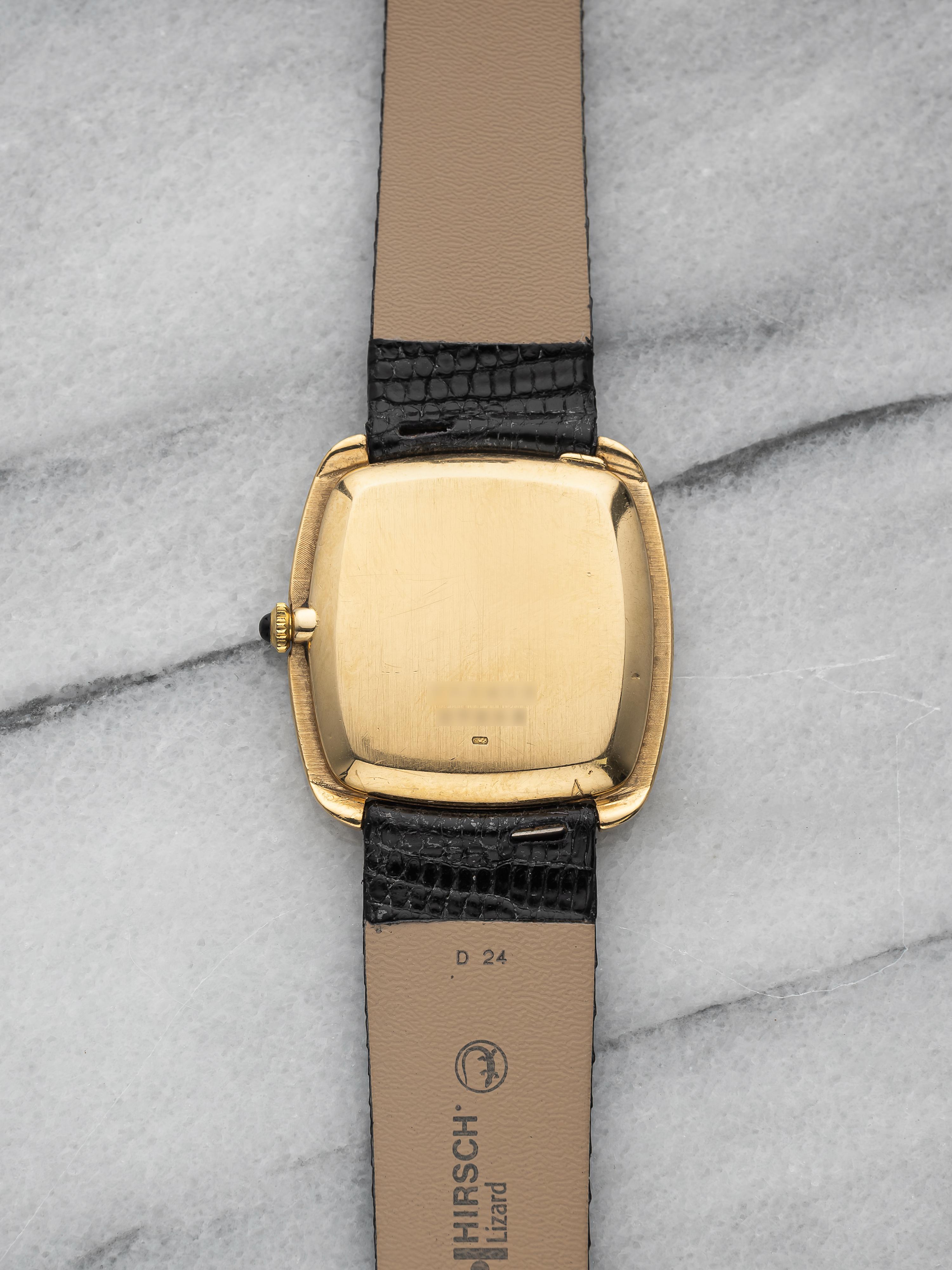 Vintage Baume & Mercier 18K Yellow Gold 1970s Champagne Tiffany & Co Dial Manual Bon état - En vente à New York, NY