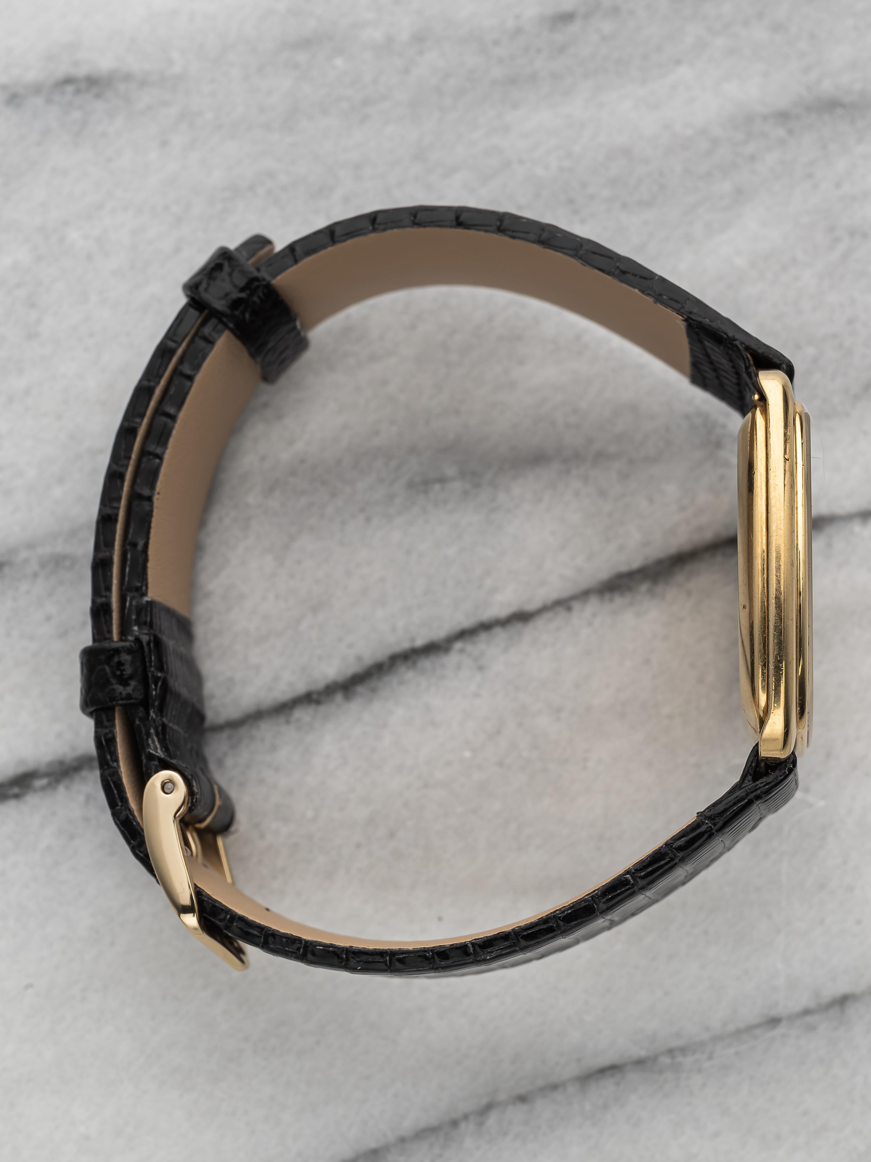 Vintage Baume & Mercier 18K Yellow Gold 1970s Champagne Tiffany & Co Dial Manual en vente 3