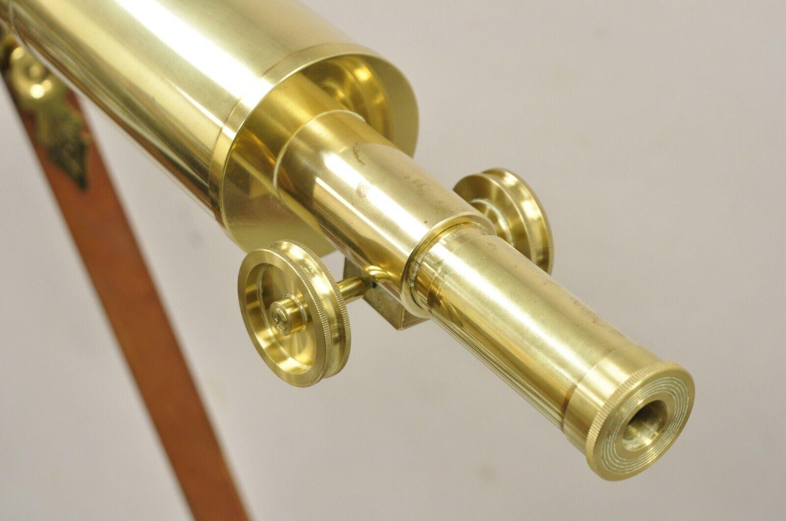 Vintage Bausch & Lomb Brass Harbormaster 0905 Telescope on Tripod Stand en vente 5