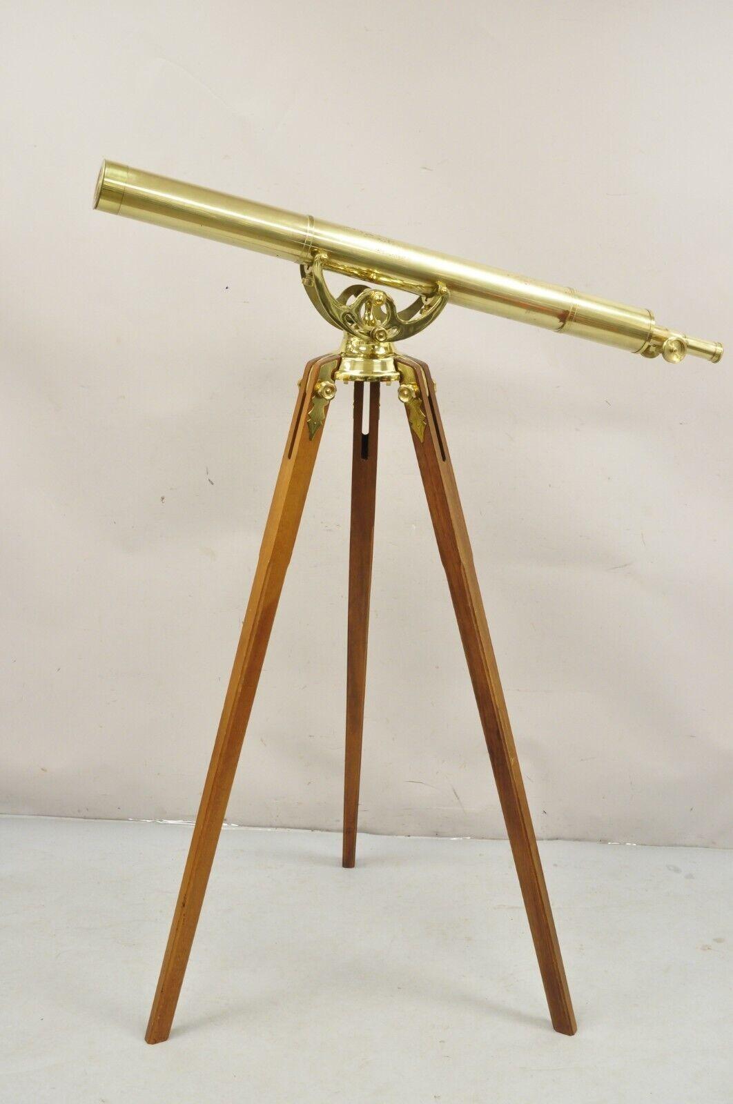 Vintage Bausch & Lomb Brass Harbormaster 0905 Telescope on Tripod Stand en vente 2