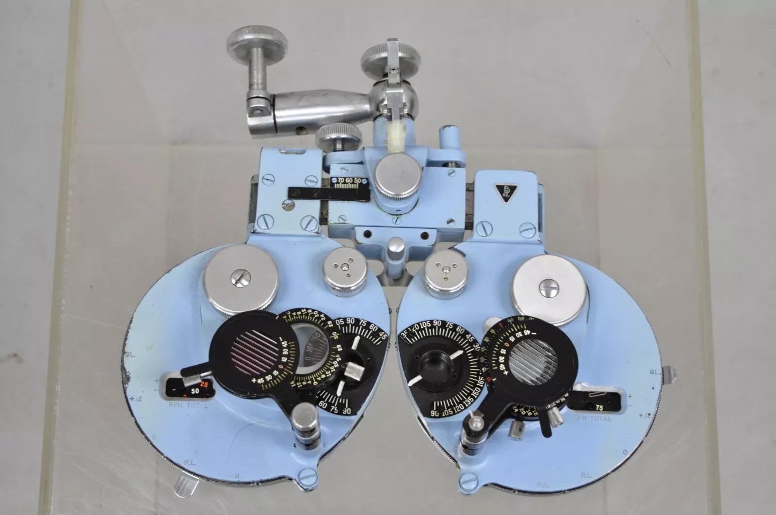 Vintage Bausch & Lomb Optical Blue Refraktor Phoropter Medizinische Augenuntersuchung Maschine im Angebot 5