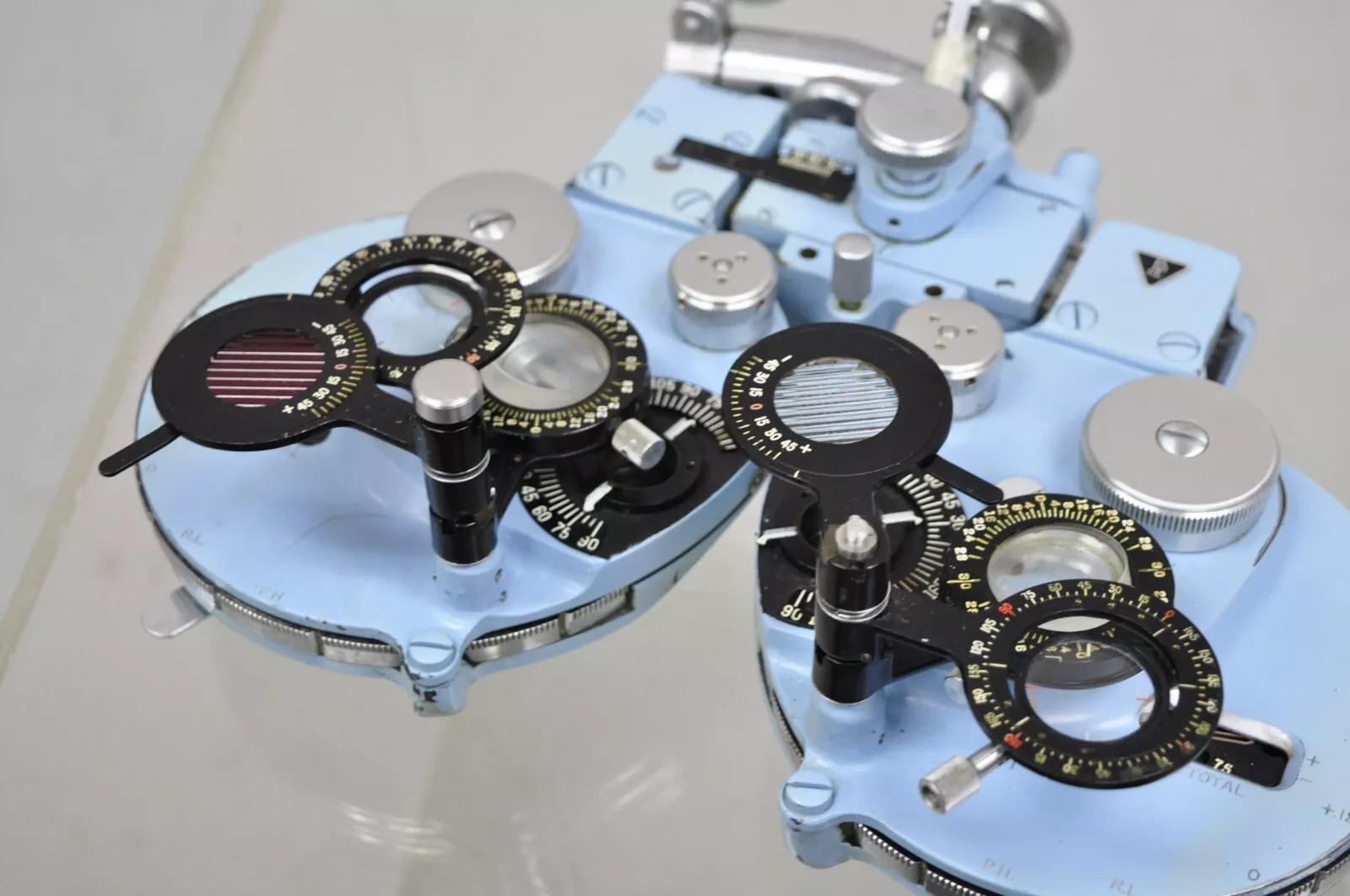 Vintage Bausch & Lomb Optical Blue Refraktor Phoropter Medizinische Augenuntersuchung Maschine (Unbekannt) im Angebot
