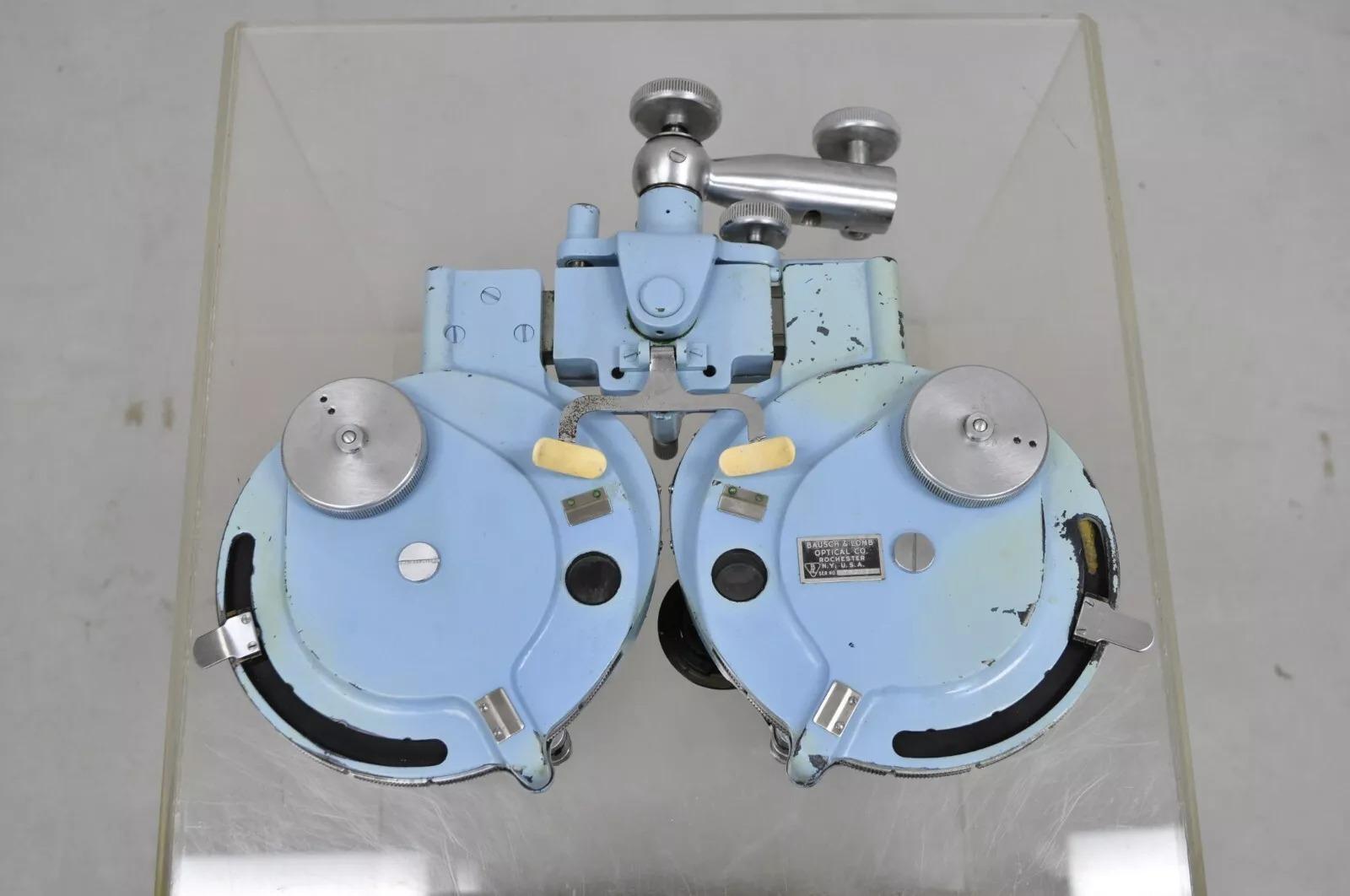 Vintage Bausch & Lomb Optical Blue Refraktor Phoropter Medizinische Augenuntersuchung Maschine (Metall) im Angebot