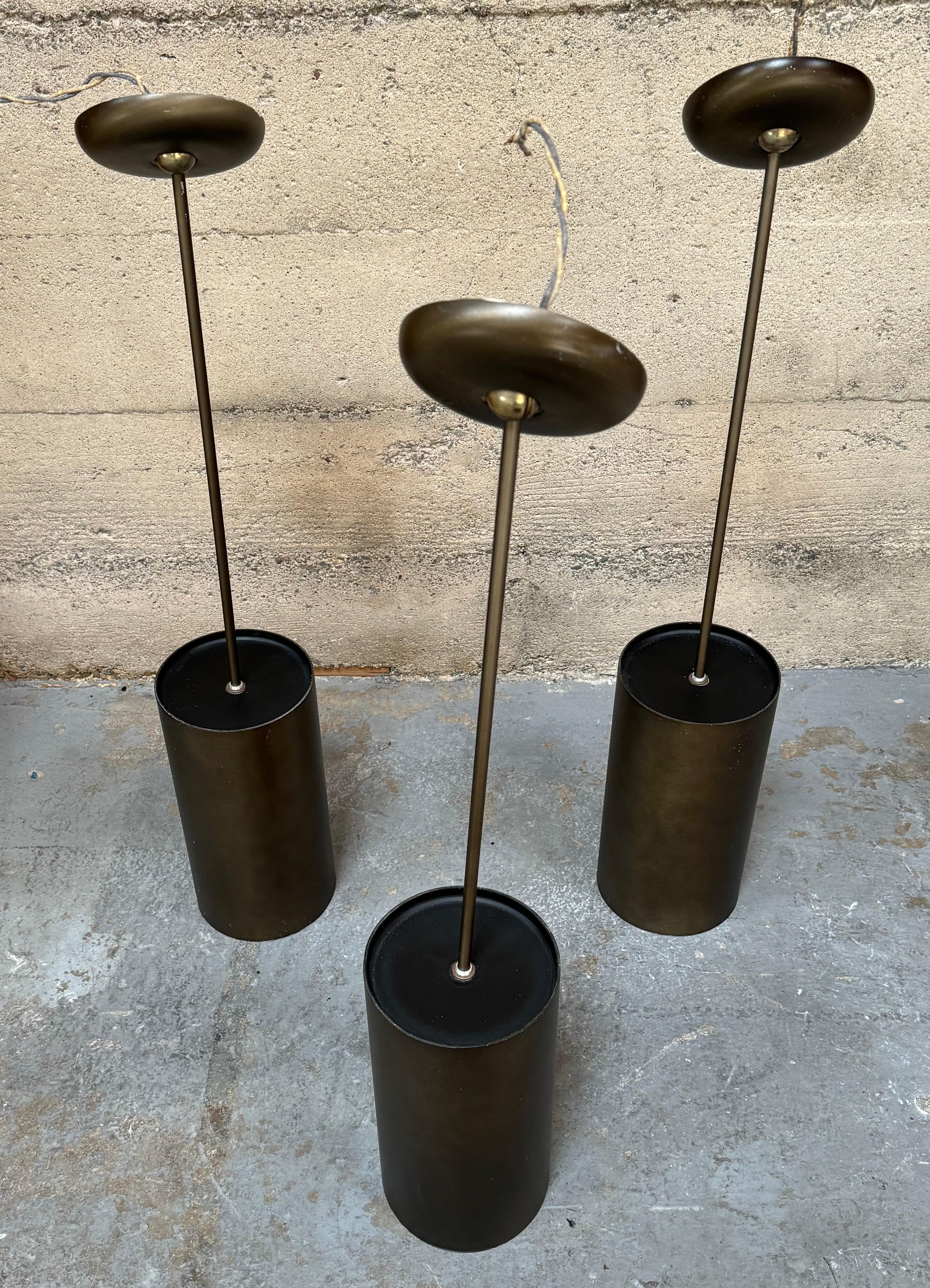 Vintage Bay Area Designed & Made Prescolite Bronze Decke Kanister Lampen (amerikanisch) im Angebot