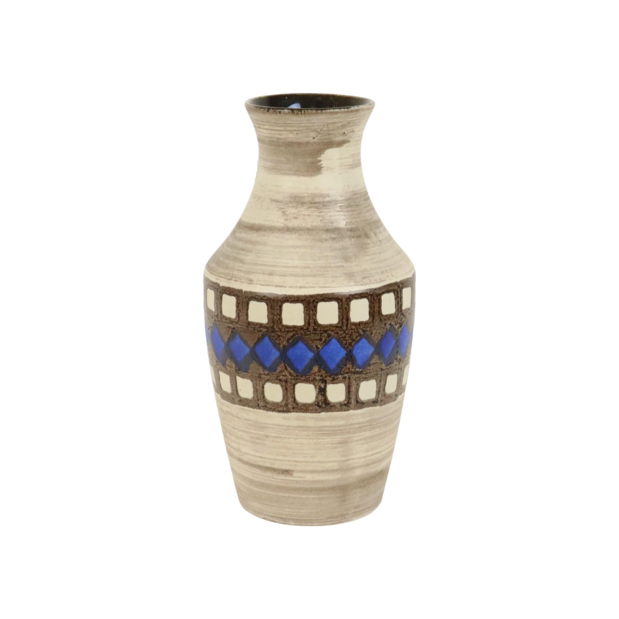 Ceramica Vaso Bay d'epoca Germania Ovest in ceramica beige marrone blu 619-35 in vendita