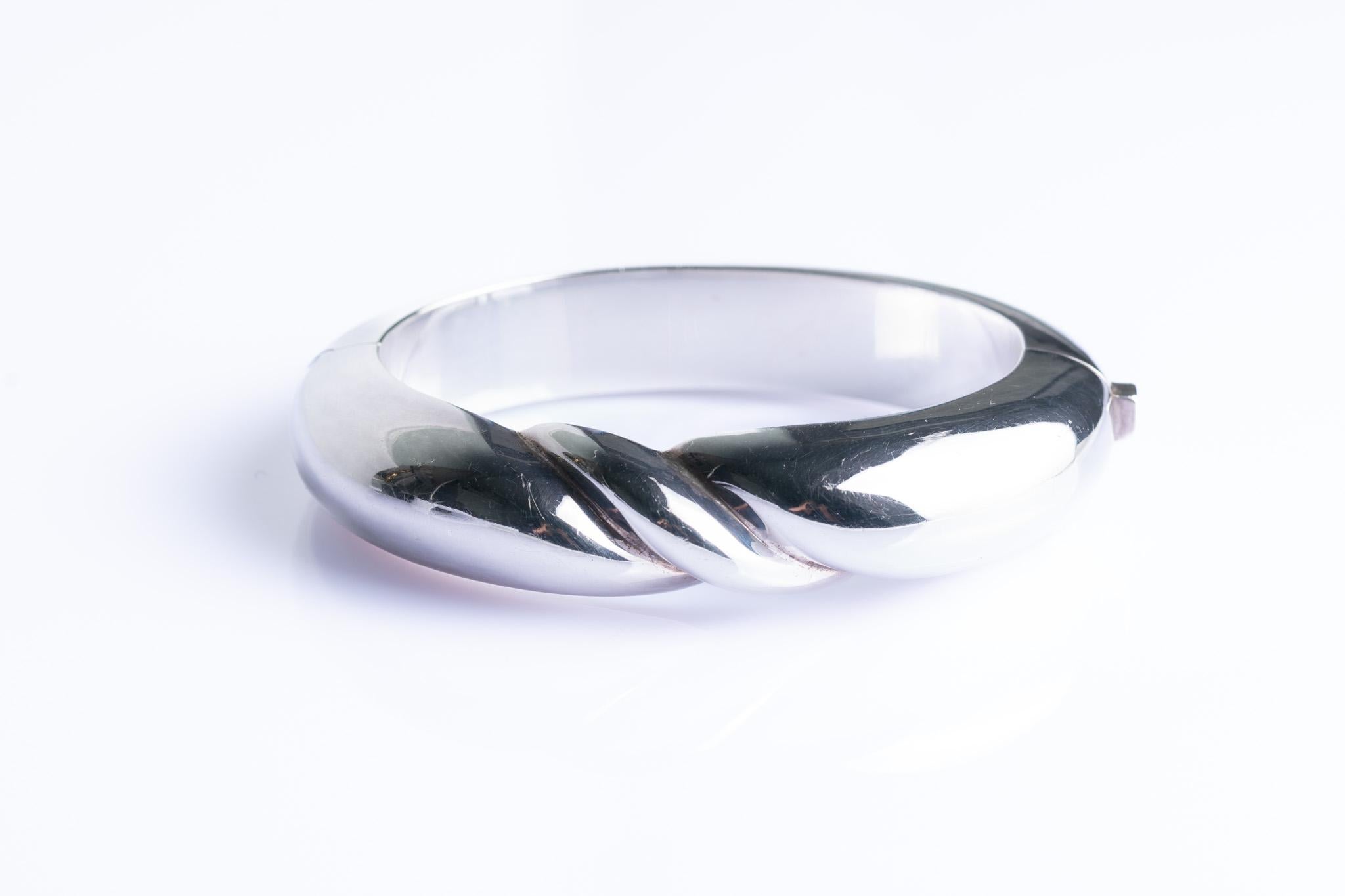Vintage Bayanihan Sterling Silver Wave Bangle For Sale 2
