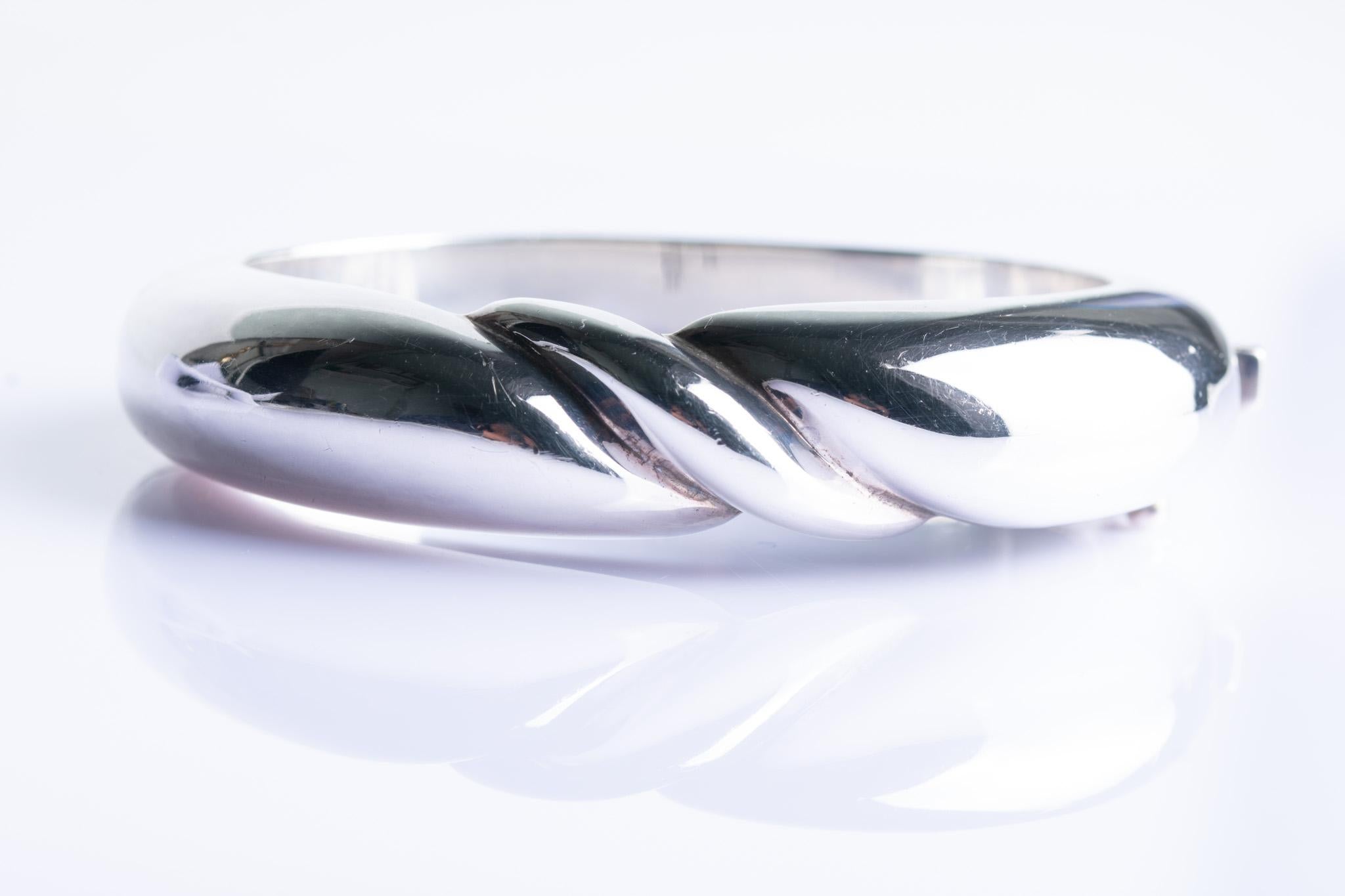 Vintage Bayanihan Sterling Silver Wave Bangle For Sale 4