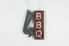 Vintage BBQ Neon and Marquee Bulb Arrow Sign Set