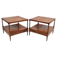 Vintage Beacon Hill Quadratische Mahagoni-Beistelltische im englischen Regency-Stil, Vintage, ein Paar