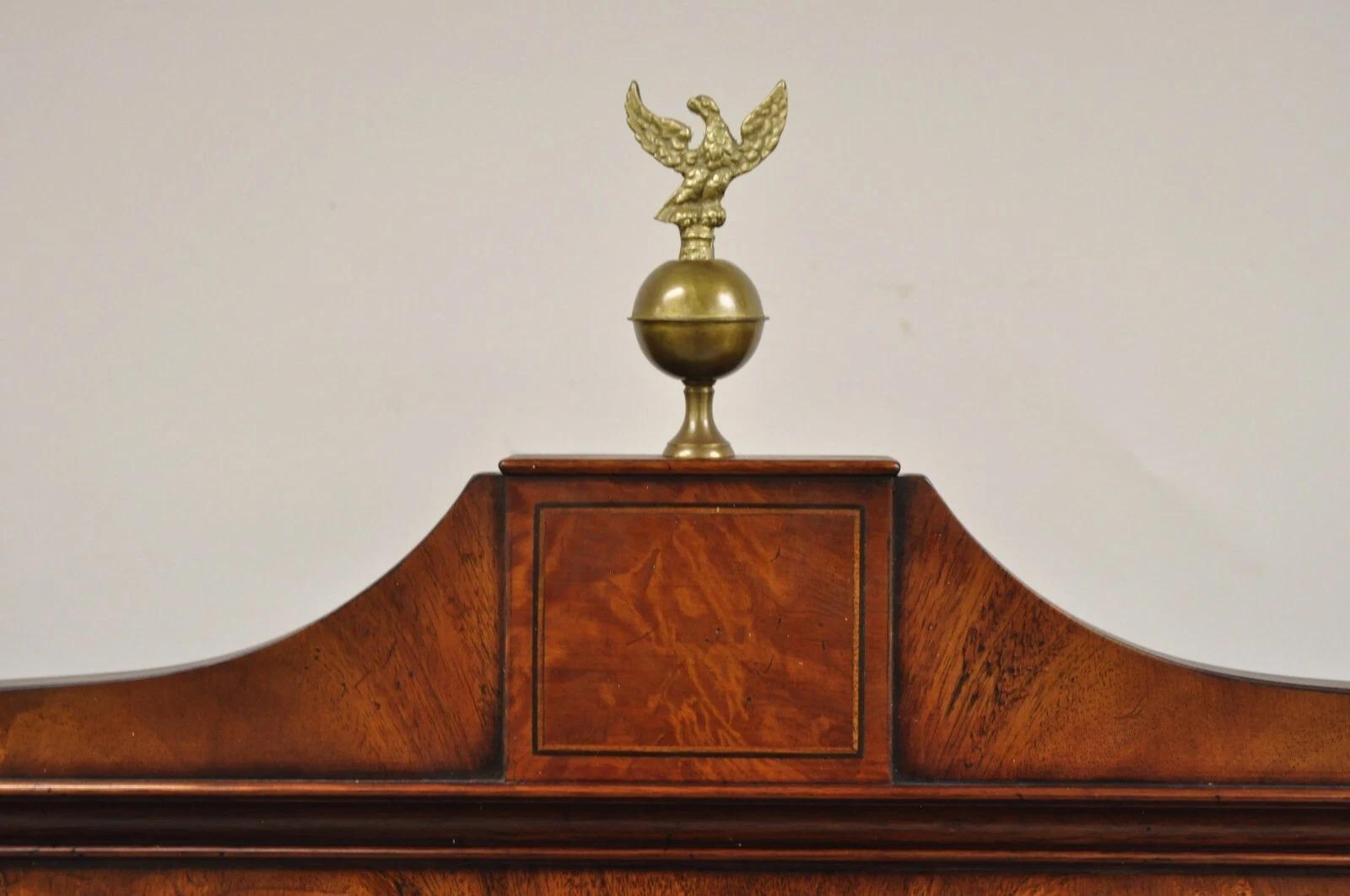 Fédéral Bureau secrétaire de la vieille colonie fédérale Beacon Hill en acajou avec porte à tambour en vente