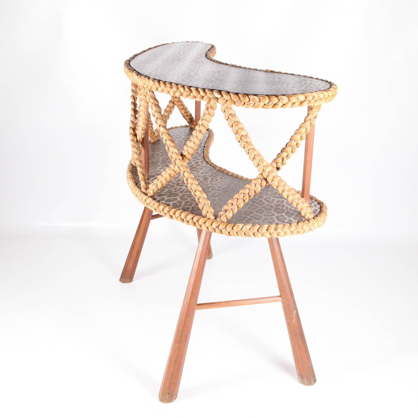 Vintage Bean-Shaped Bar and Its Two Stools in Woven Cane, circa 1960 3