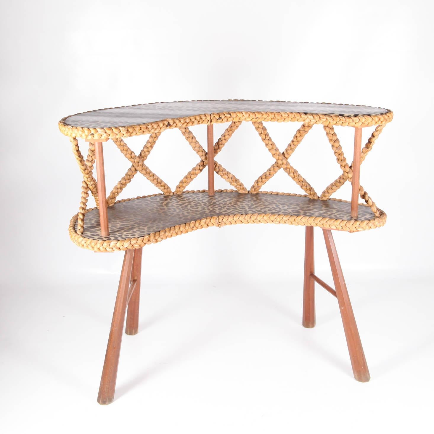 Vintage Bean-Shaped Bar and Its Two Stools in Woven Cane, circa 1960 4