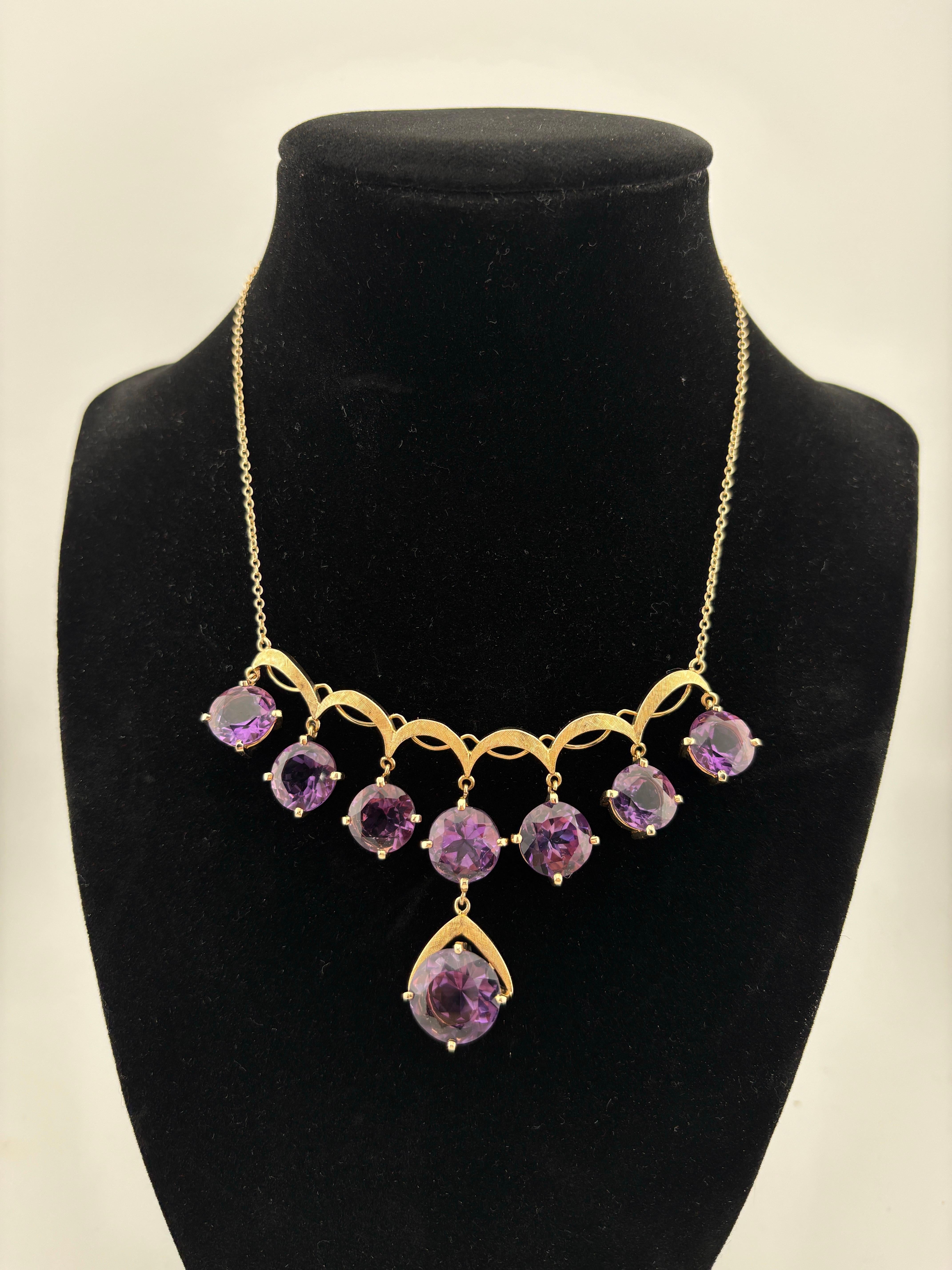 Women's or Men's Vintage Beautiful 14k Yellow Gold Amethyst Drop Necklace 1970's For Sale