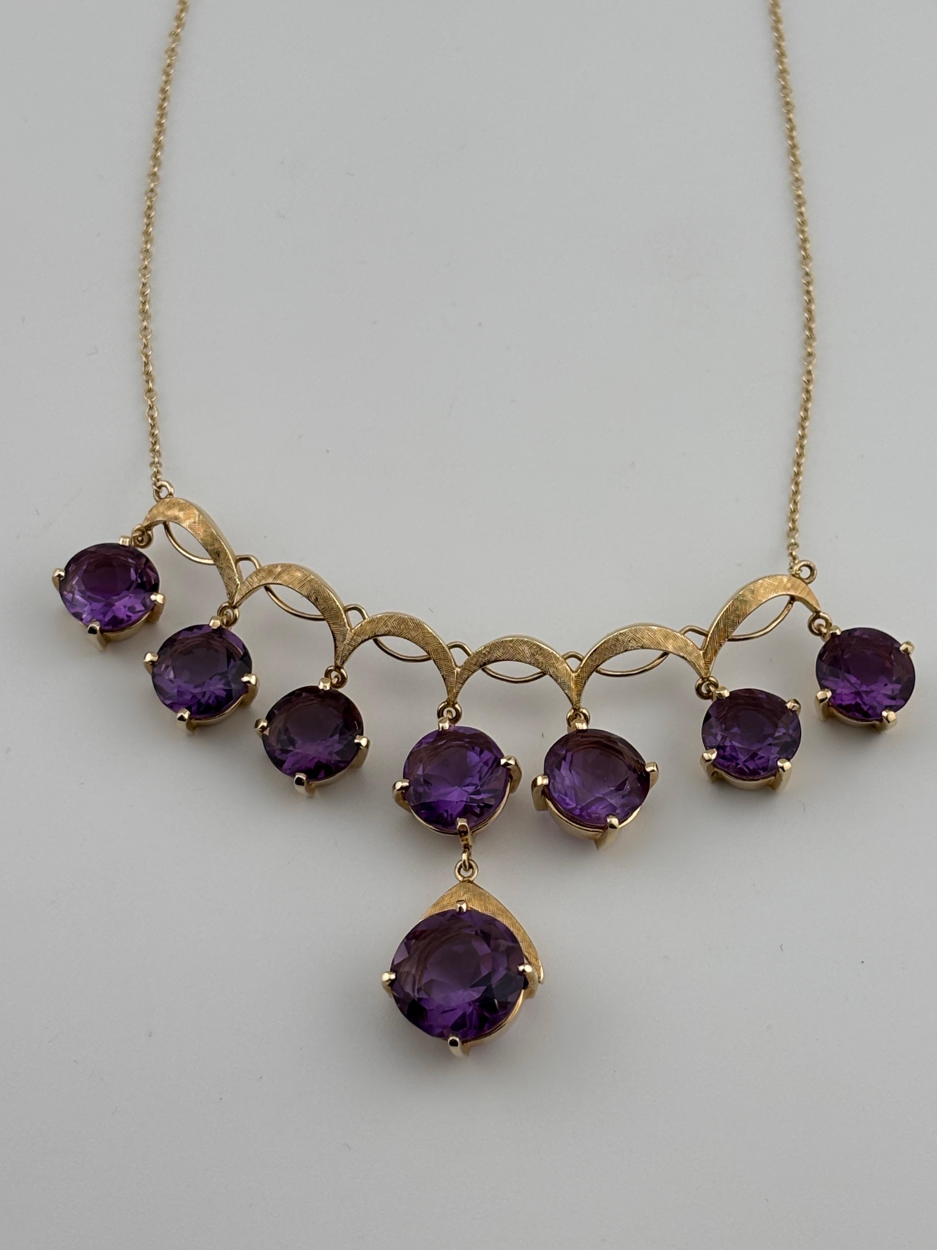 Vintage Beautiful 14k Yellow Gold Amethyst Drop Necklace 1970's For Sale 3