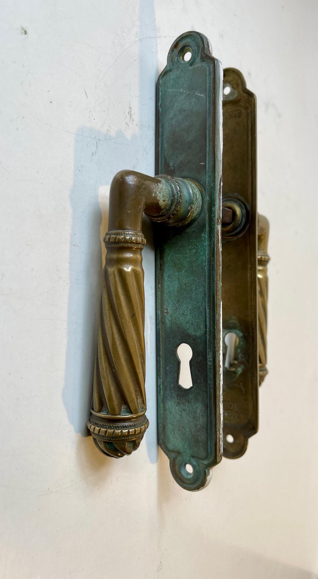 Vintage Becchetti Angelo Bal Door Handle Set in Patinated Brass, Italy, 1940s In Good Condition For Sale In Esbjerg, DK