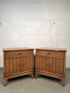 Vintage Bedroom Nightstands by Broyhill