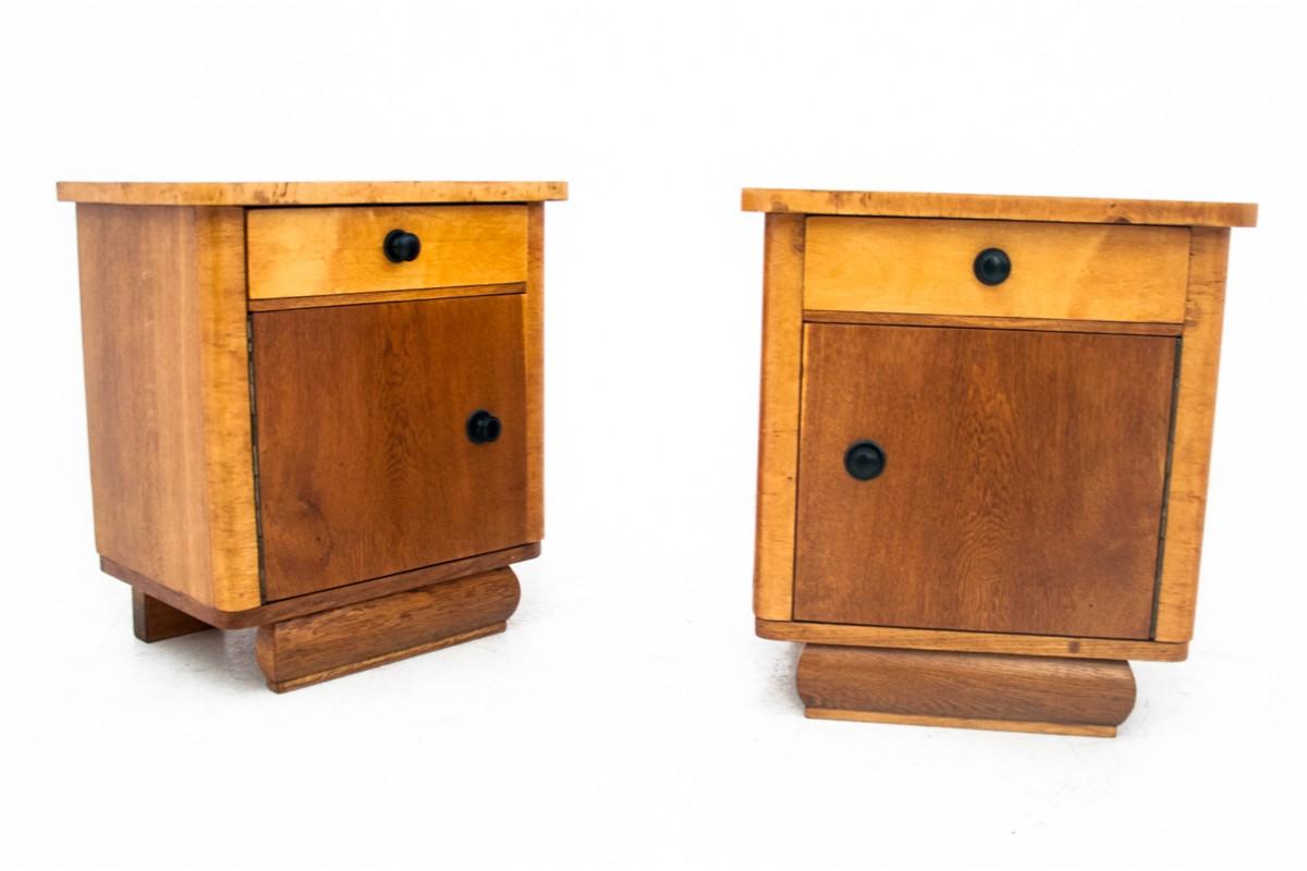 Vintage bedside tables from the 1950s.

Furniture in very good condition, after professional renovation.

Dimensions: height 53 cm / width 48 cm / depth 33 cm.