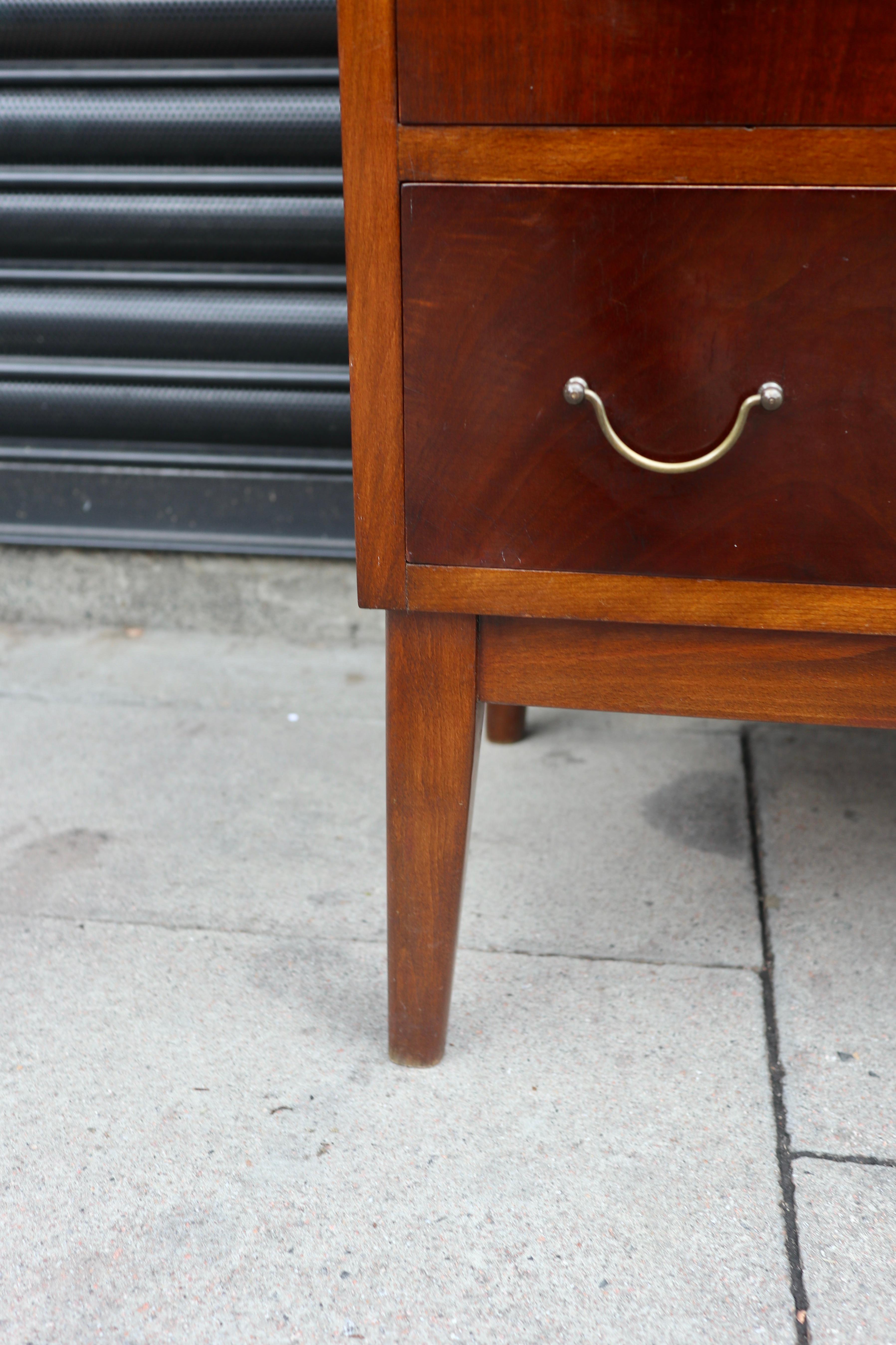 Vintage beech 1950s English 'tall boy' chest of drawers with brass handles For Sale 1