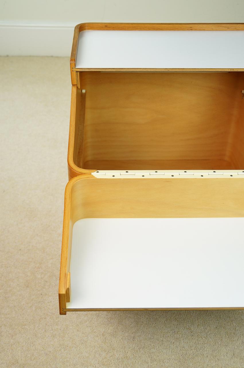 Vintage Beech Bent Plywood Side Table, Bar Storage, Retro MCM, 1960s Isokon Era 3