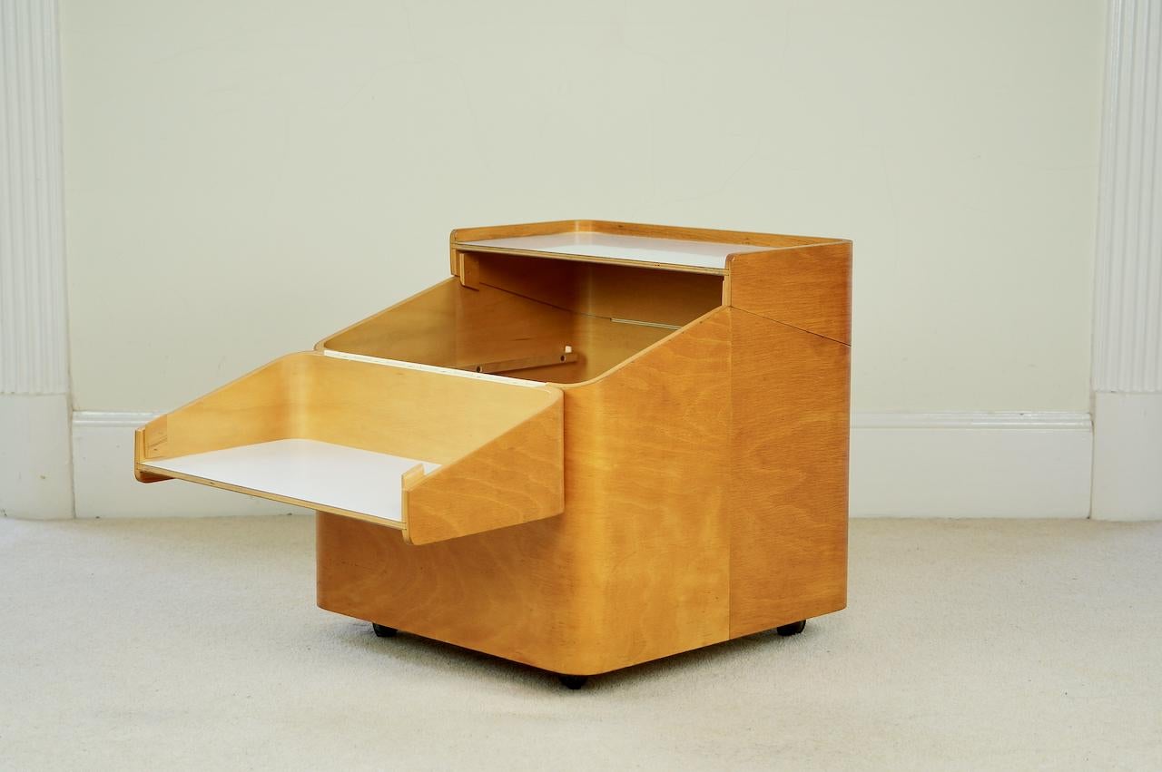 Vintage Beech Bent Plywood Side Table, Bar Storage, Retro MCM, 1960s Isokon Era In Good Condition In Huddersfield, GB