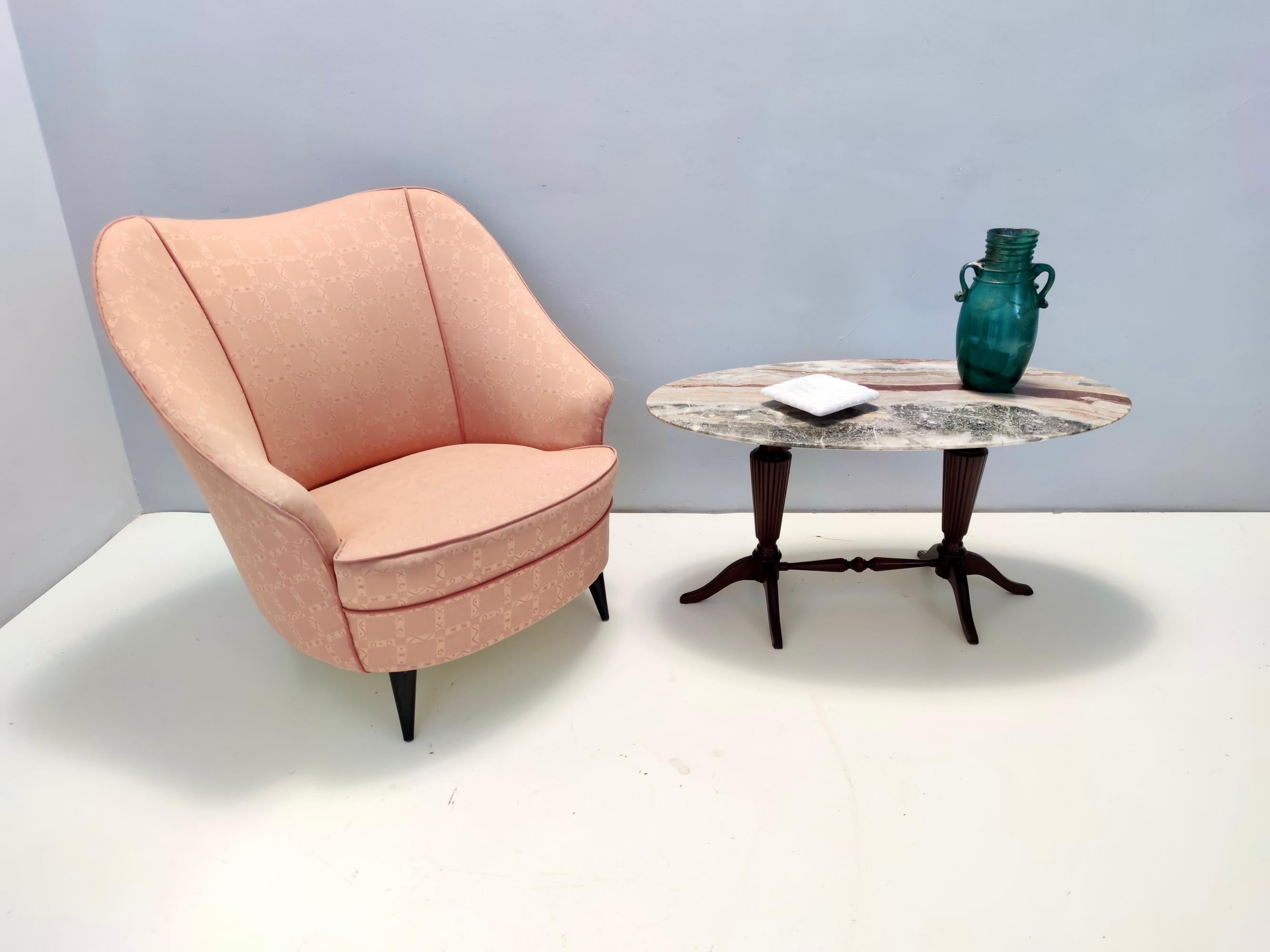 Mid-Century Modern Beech Coffee Table Attributed to Paolo Buffa with an Oval Red Onyx Top For Sale