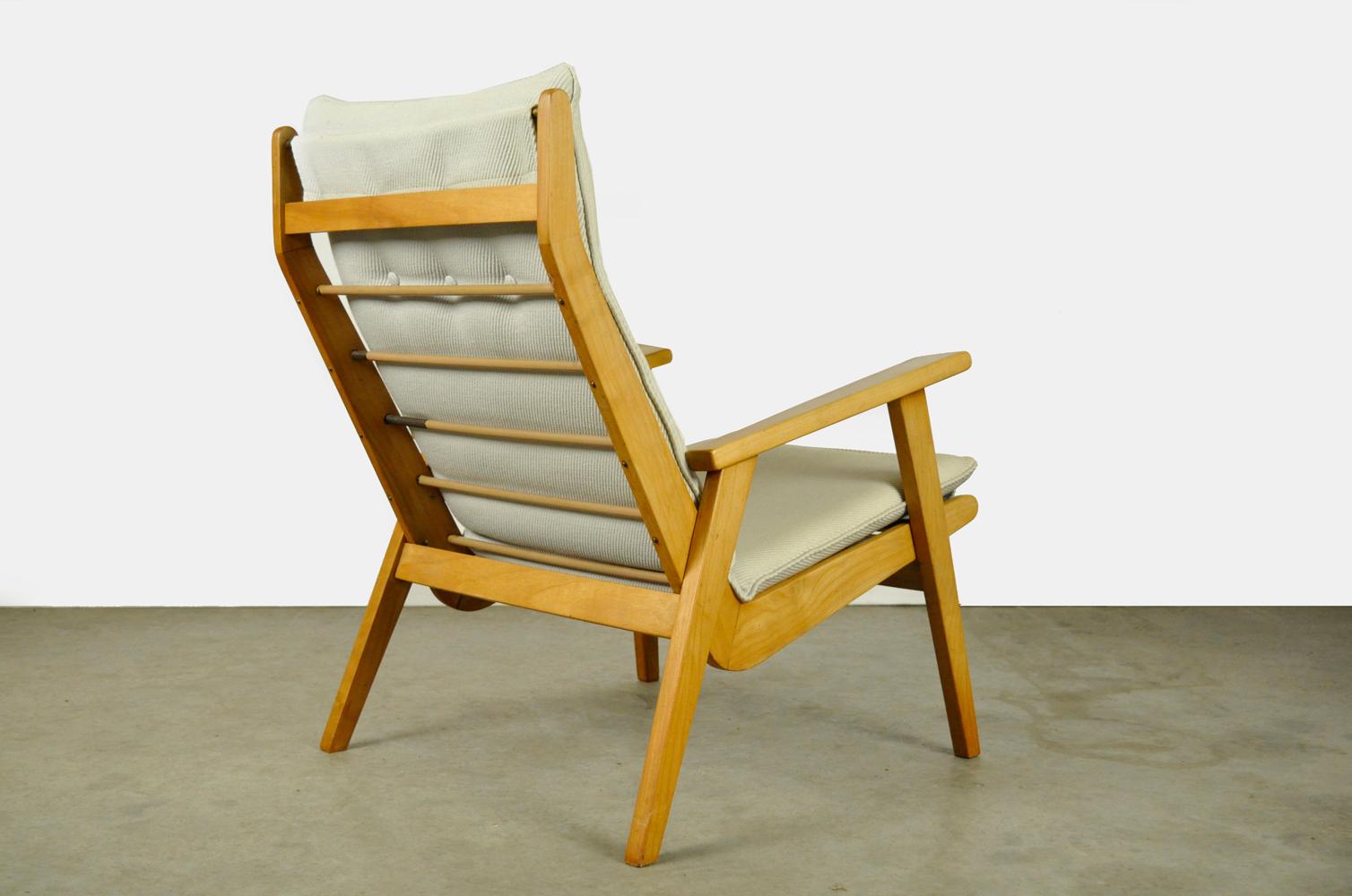 Dutch Vintage beech “Lotus” armchair by Rob Parry for Gelderland, 1960s For Sale
