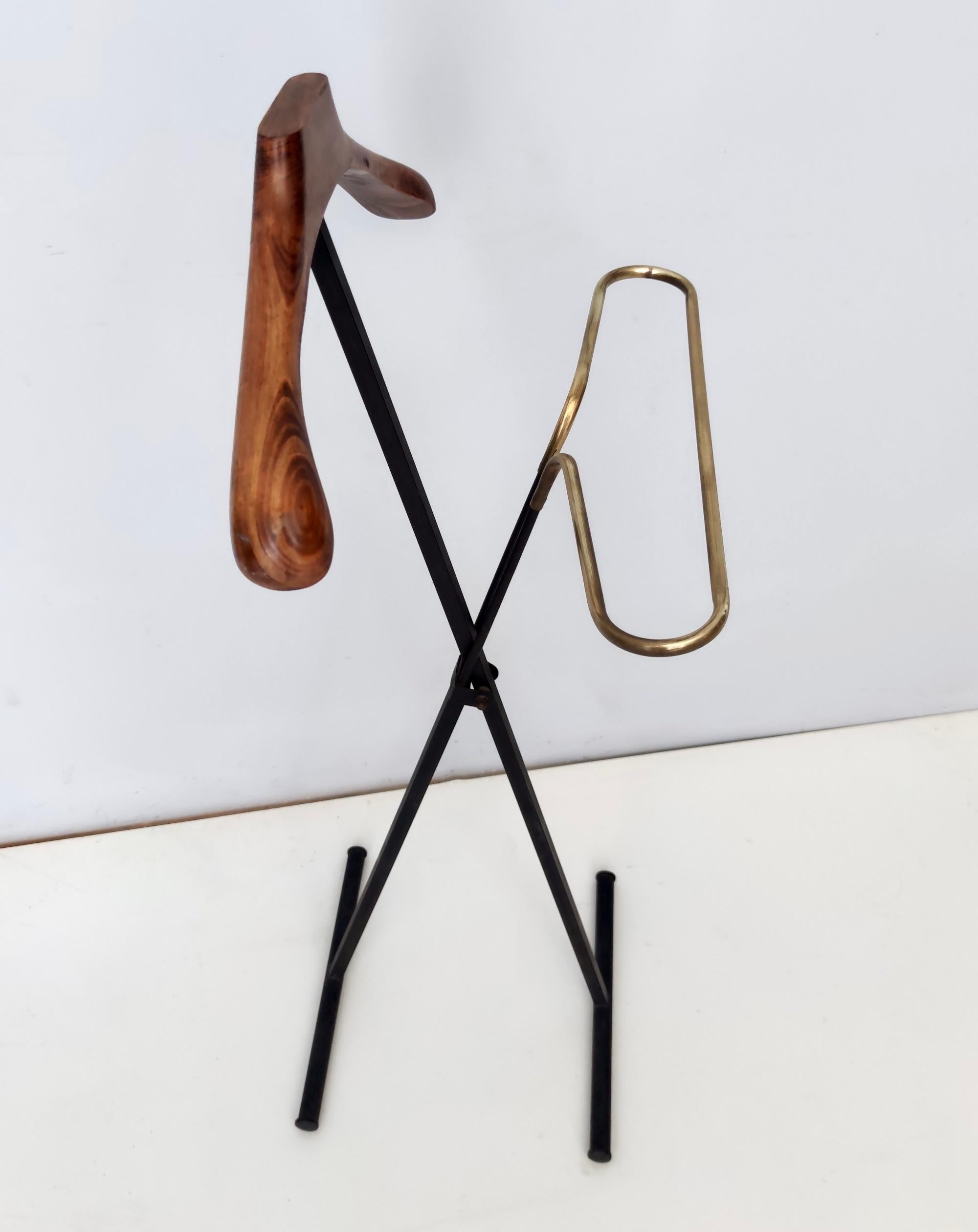 Vintage Beech, Varnished Metal and Brass Valet Stand, Italy For Sale 1