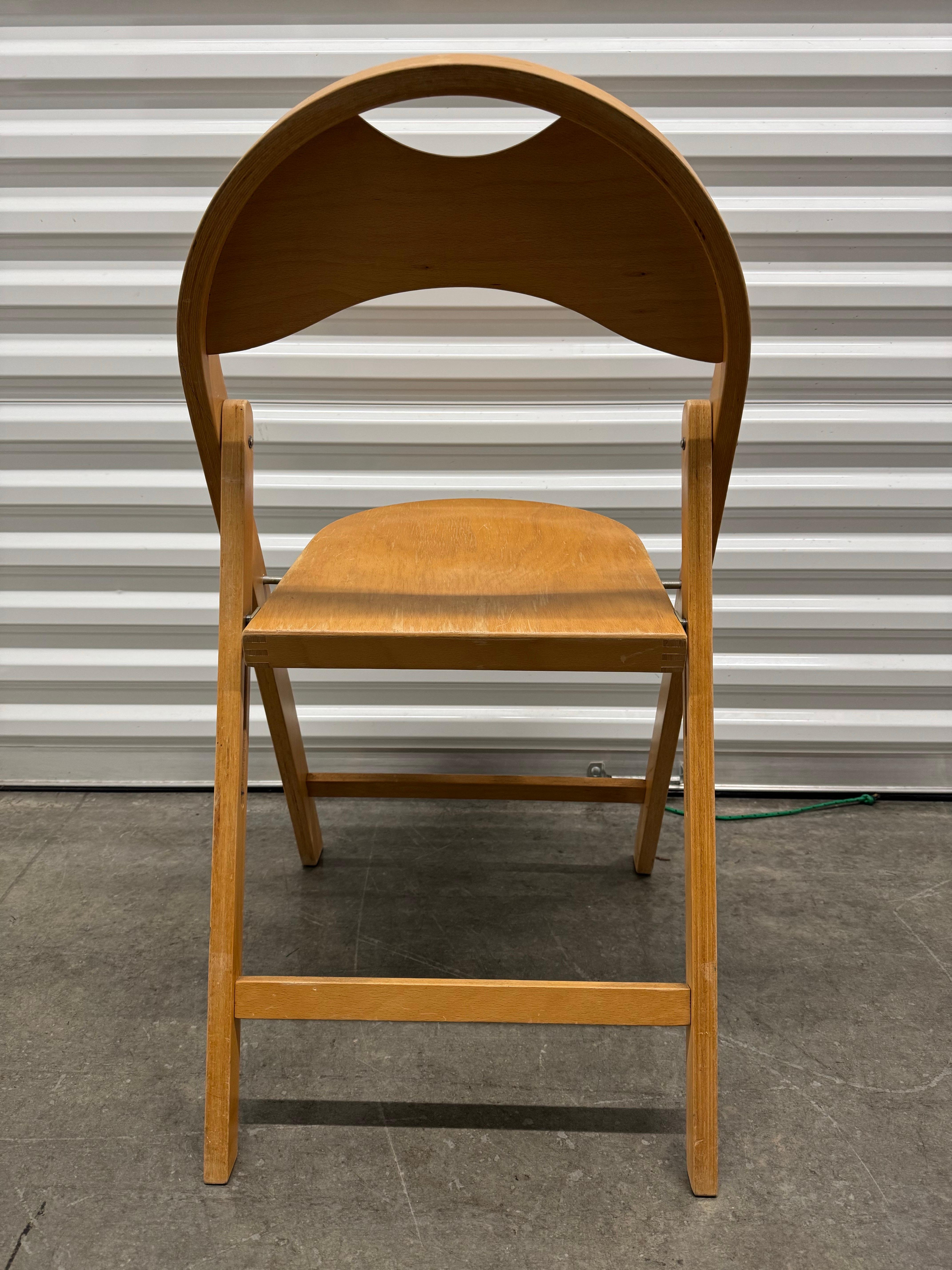 Sedia pieghevole d'epoca in legno di faggio B-751 in stile Thonet In condizioni buone in vendita a San Carlos, CA