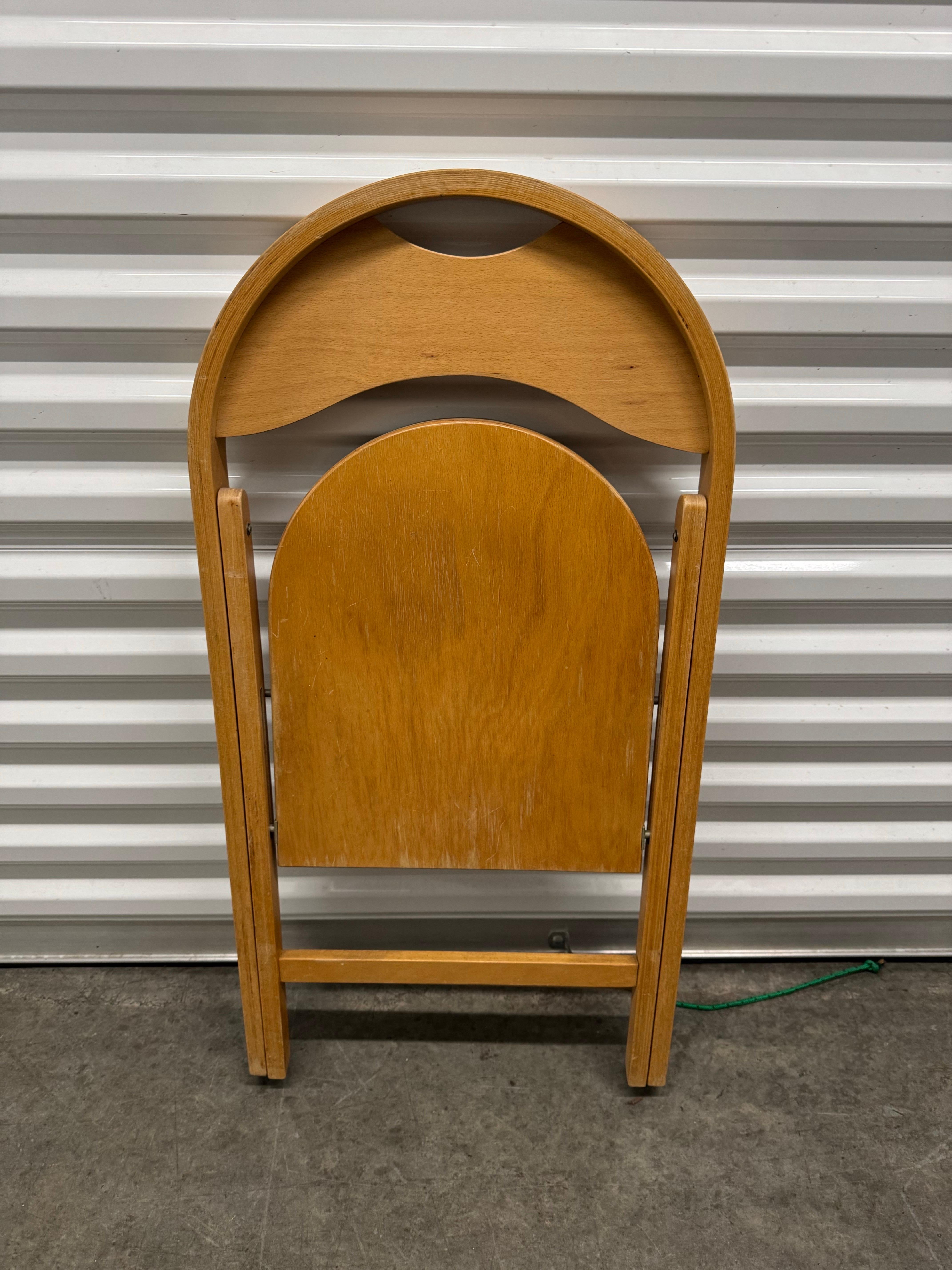 Fine XX secolo Sedia pieghevole d'epoca in legno di faggio B-751 in stile Thonet in vendita