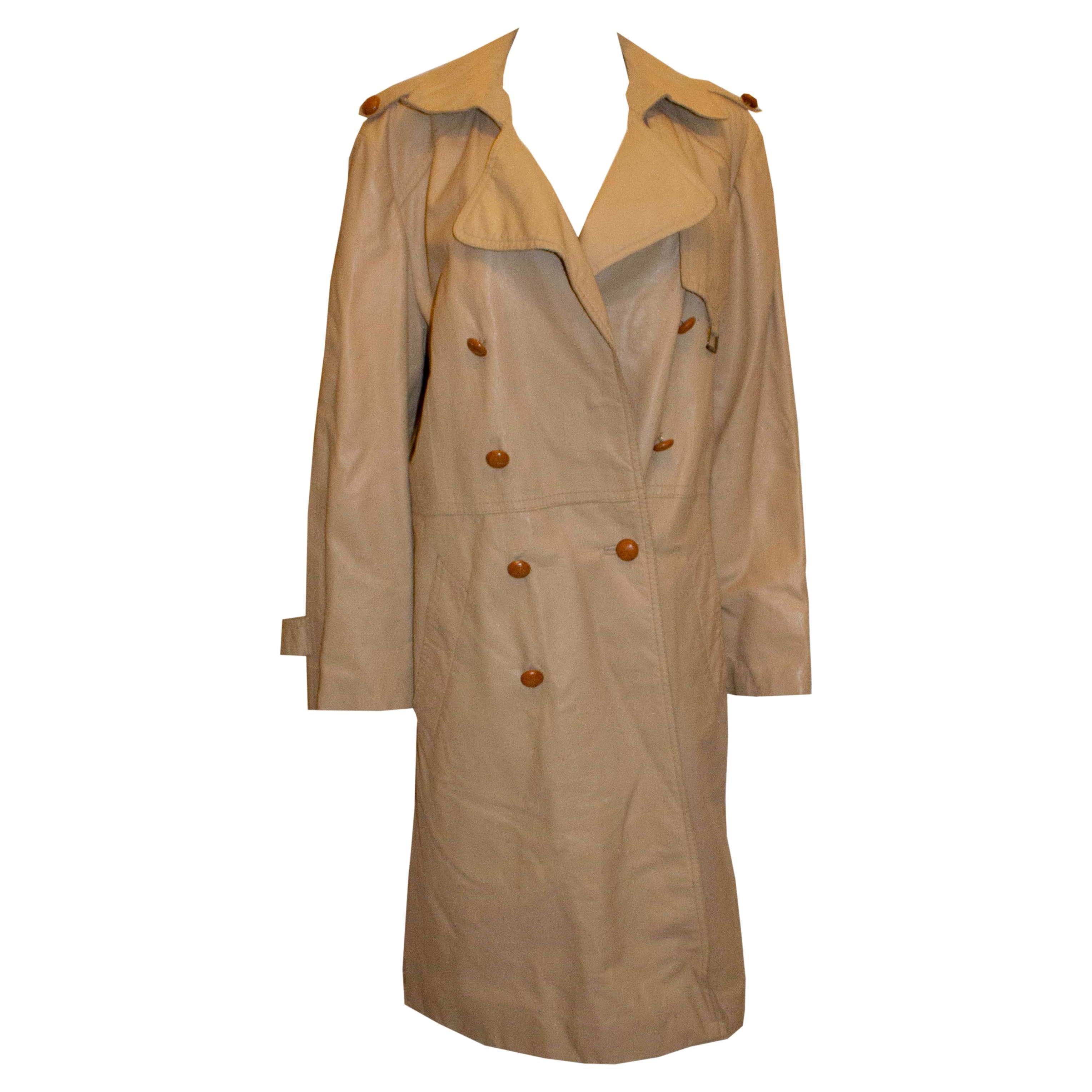 Vintage Beged'Or Ivory Leather Trench Coat For Sale