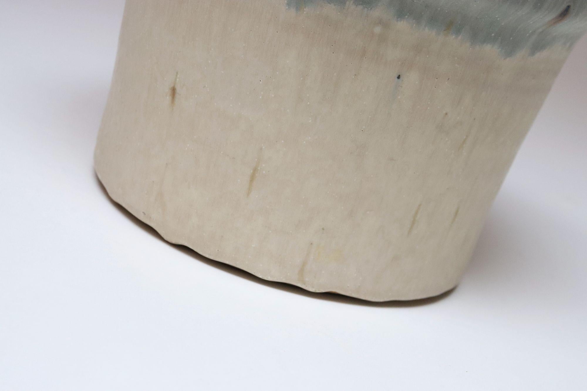 Vintage Beige und Light Blue Studio Pottery Pflanzgefäß Vase von Deanna Nichols im Angebot 6