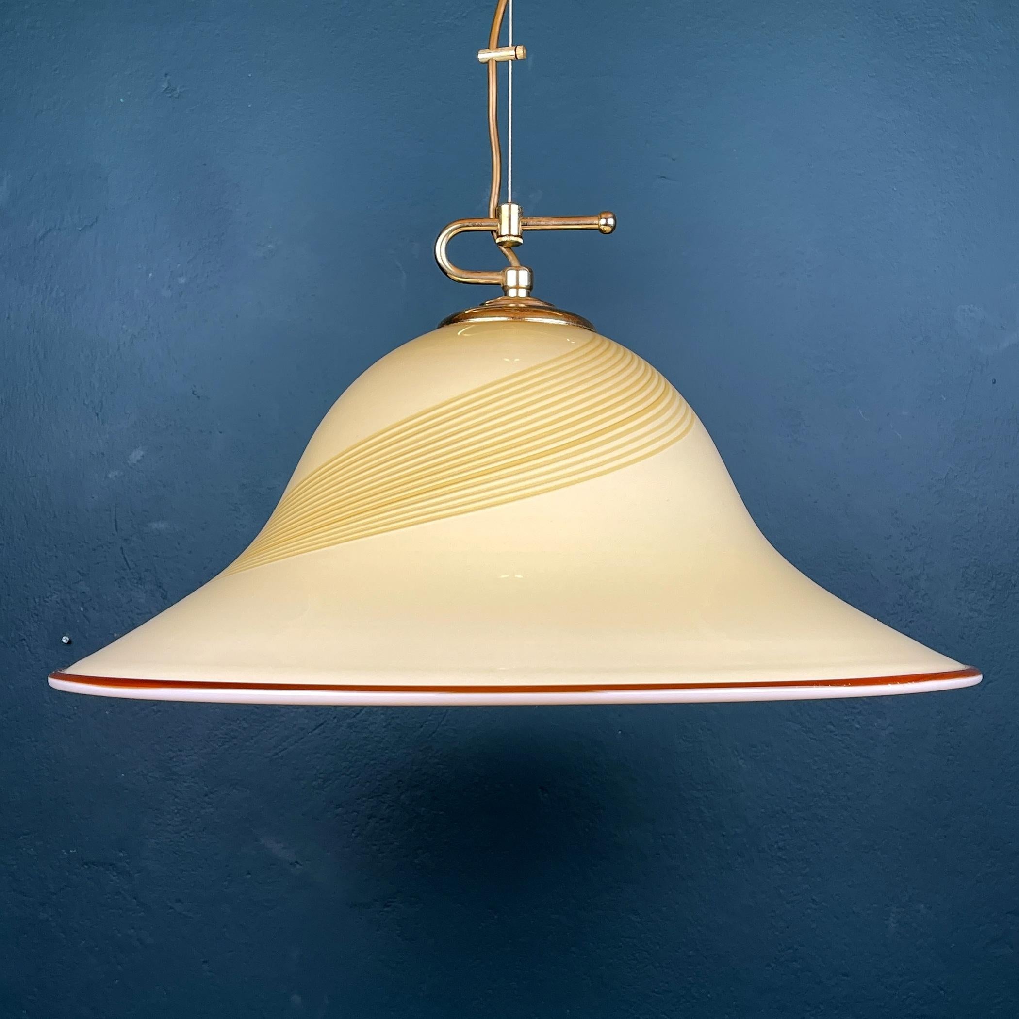 Vintage Beige Murano Glass Pendant Lamp by De Majo, Italy, 1970s In Good Condition For Sale In Miklavž Pri Taboru, SI