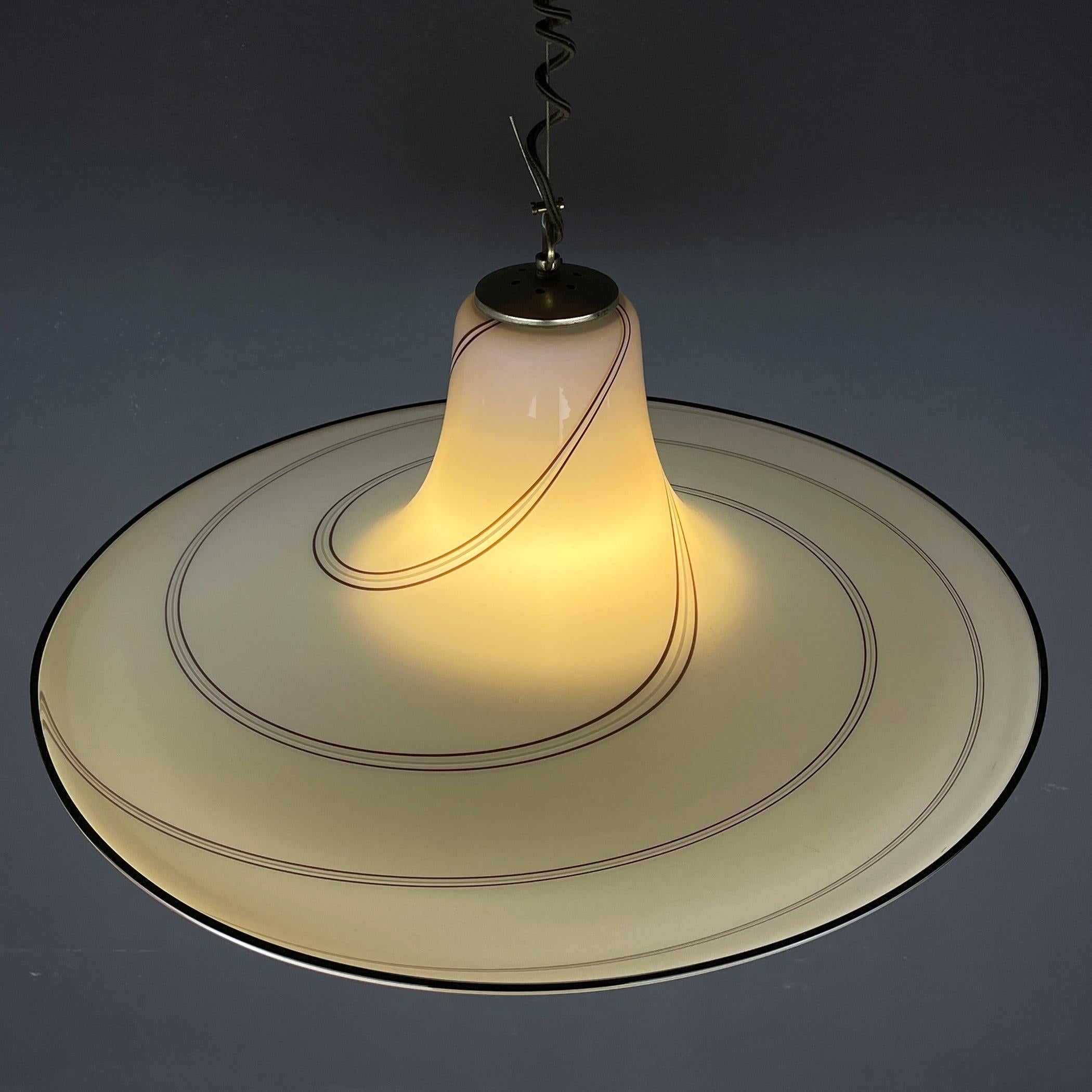 italien Lampe à suspension vintage en verre de Murano beige Italie 1970 en vente