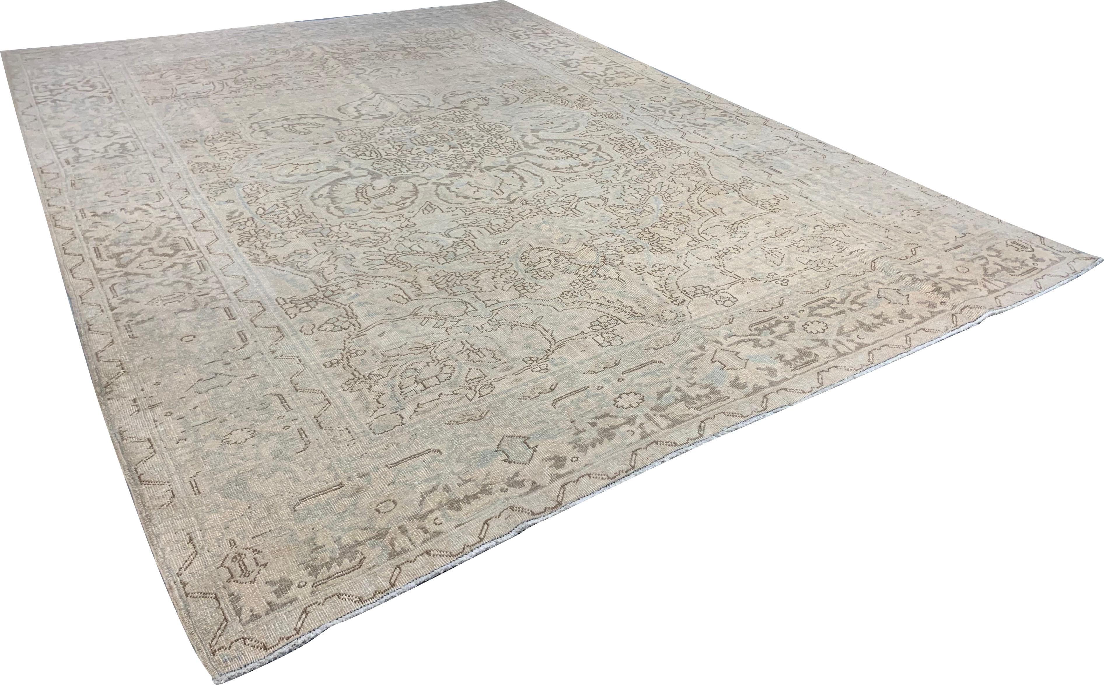 Tessuto a mano Tappeto persiano Heriz beige vintage 8'4 x 11'5 in vendita