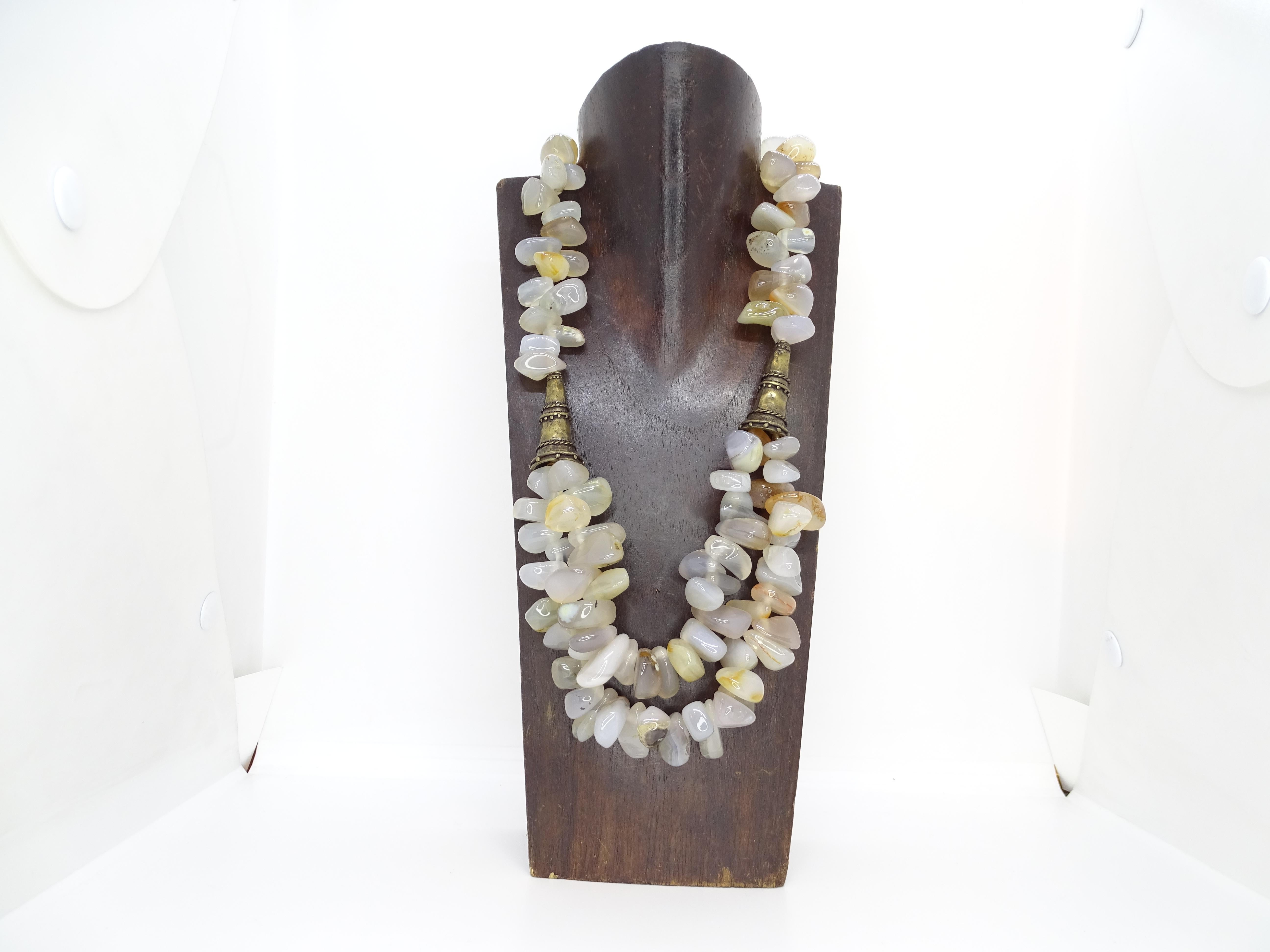 Collier vintage en quartz beige et bronze vieilli, Césarée, France Excellent état - En vente à VALLADOLID, ES