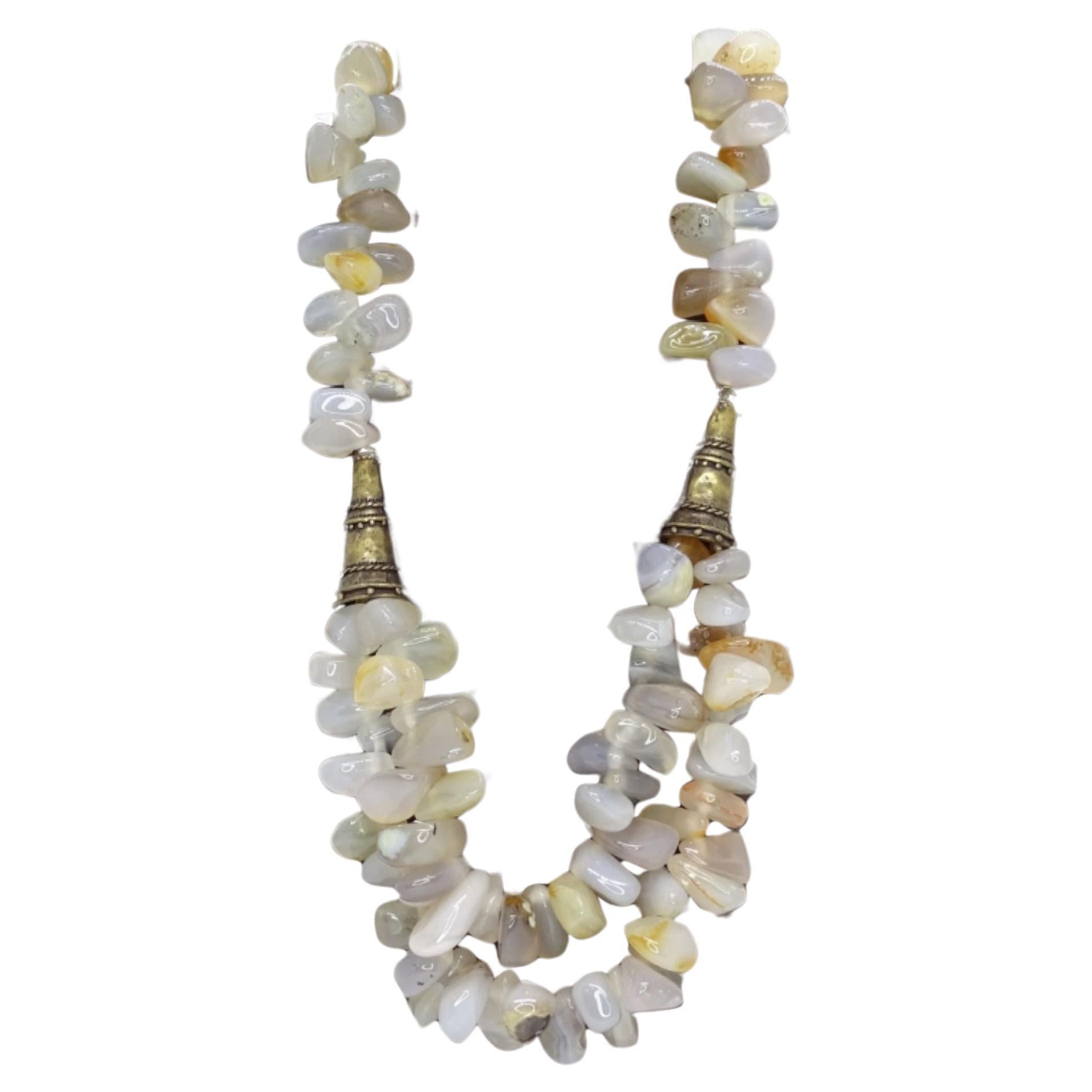Collier vintage en quartz beige et bronze vieilli, Césarée, France