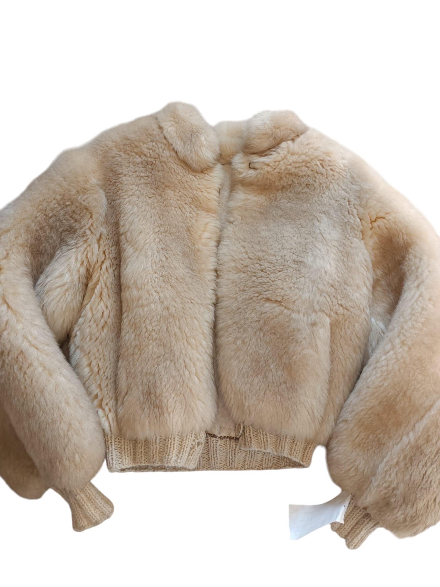 Women's Vintage Beige Shearling Fur Coat (Size 6-S)