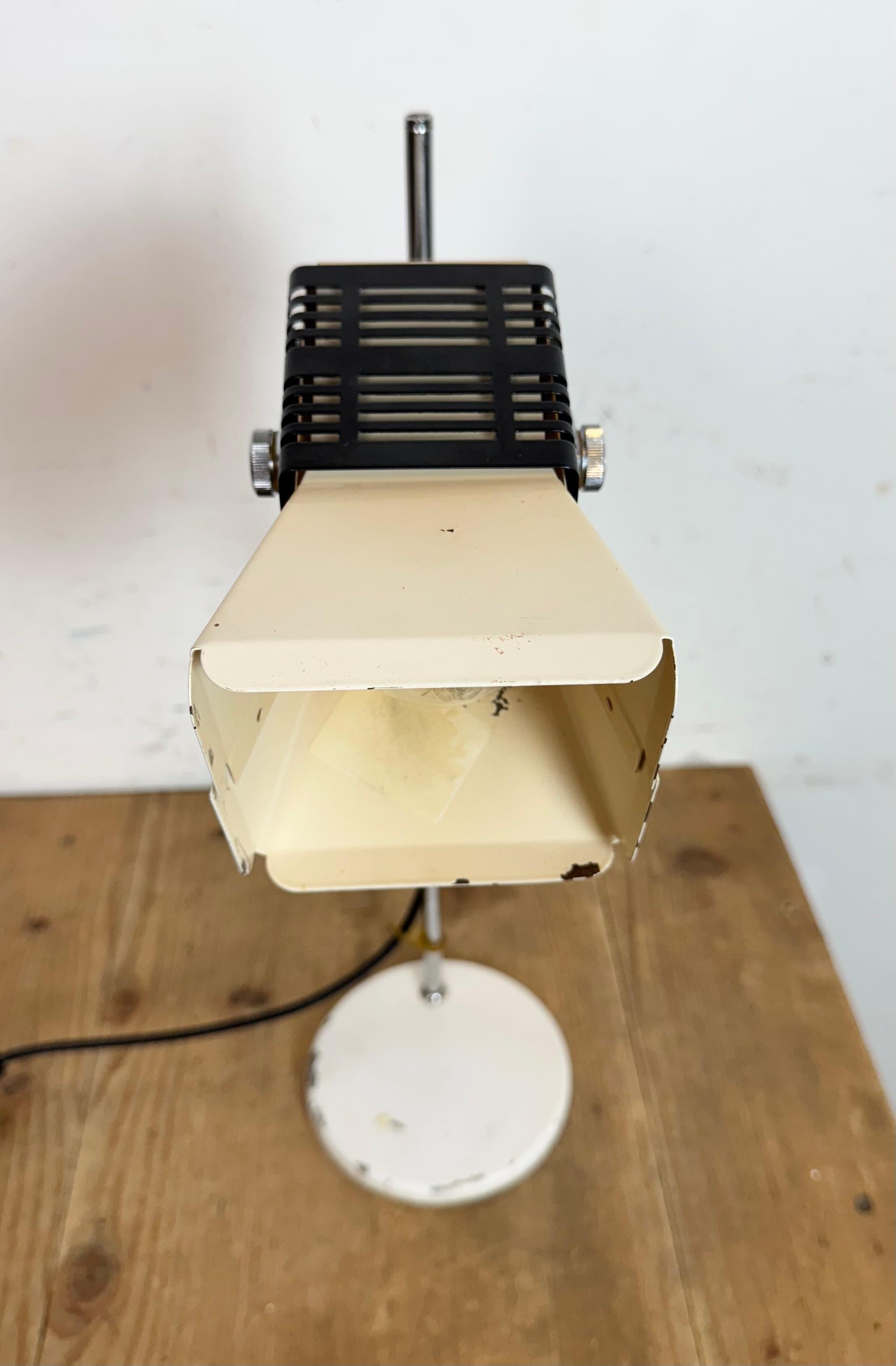 Lámpara de mesa vintage beige , años 70 en venta 8