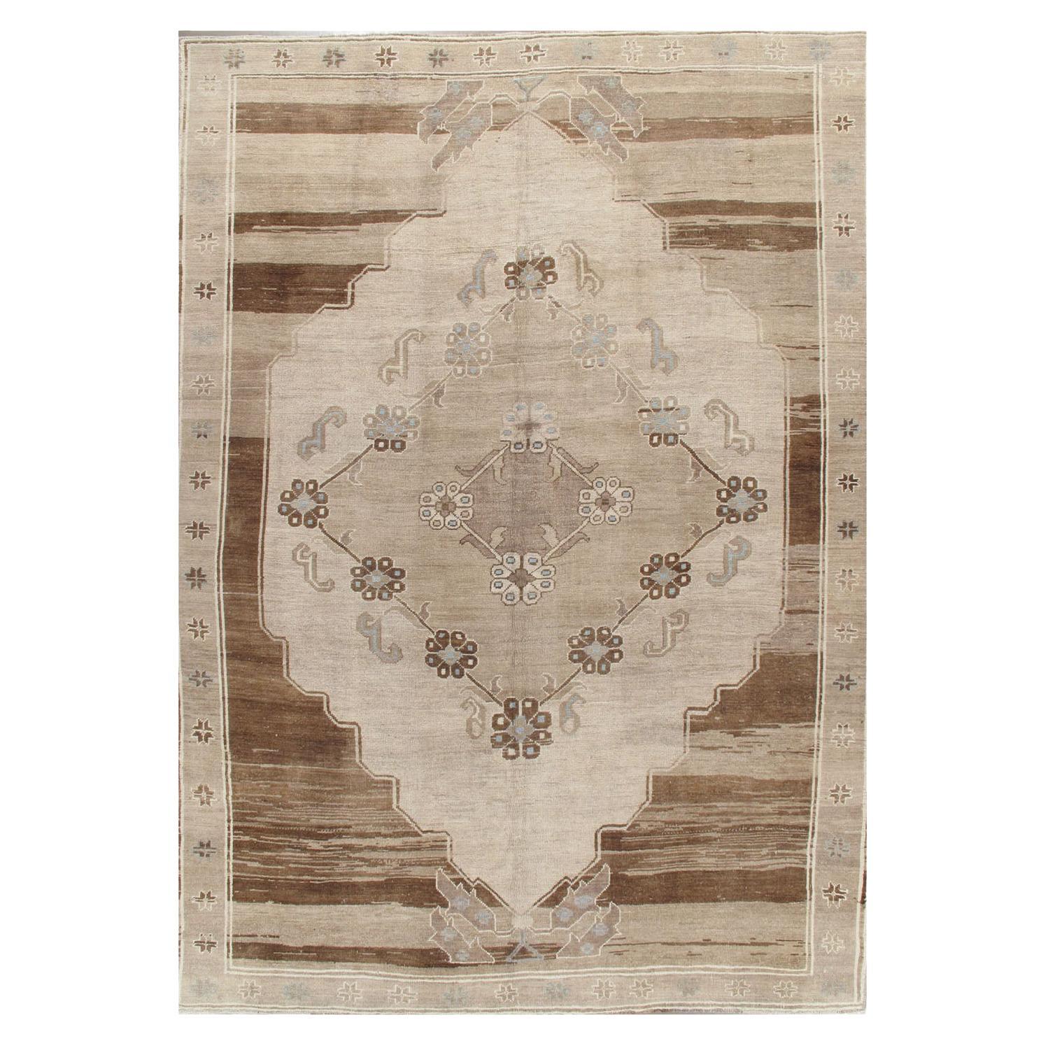 Türkischer Kars-Teppich Vintage Beige  9'8 x 13' im Angebot