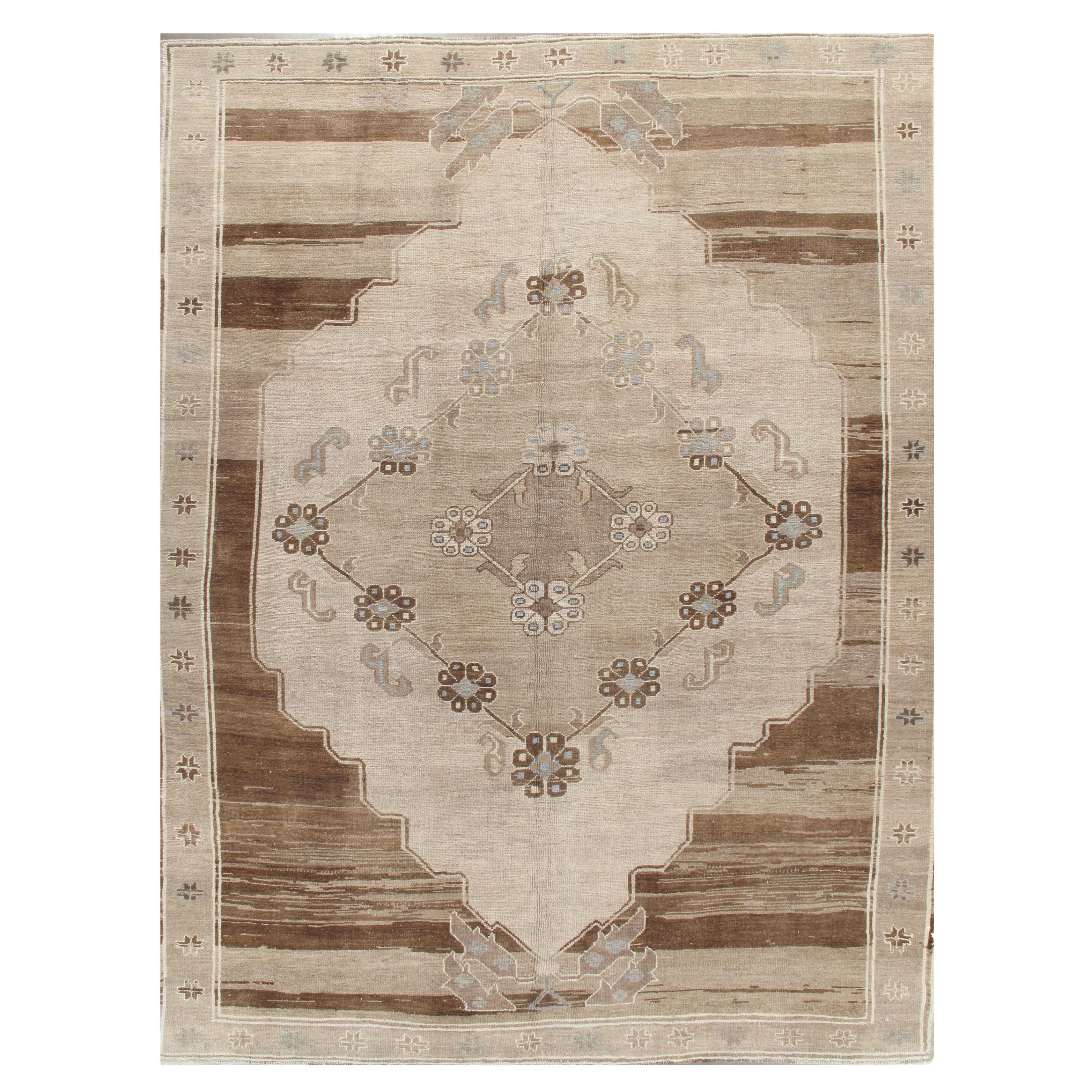 Tapis turc beige vintage de Kars  9'8 x 13' en vente