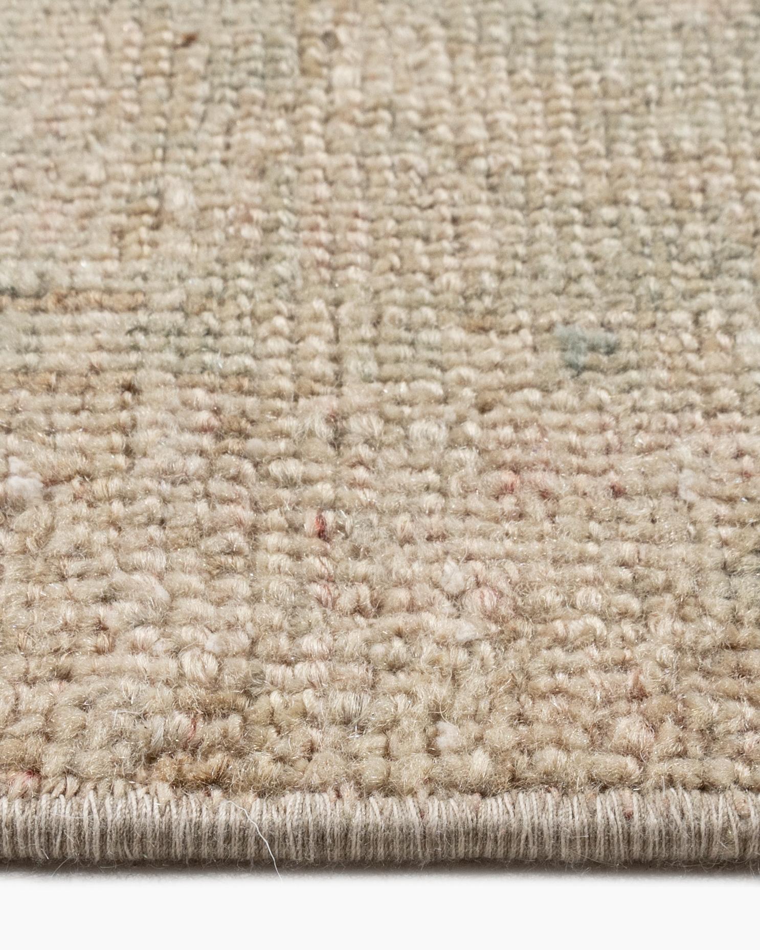 Tappeto Vintage Beige Turkish Kula Area Rug 5'8 X 9'9 in vendita 1