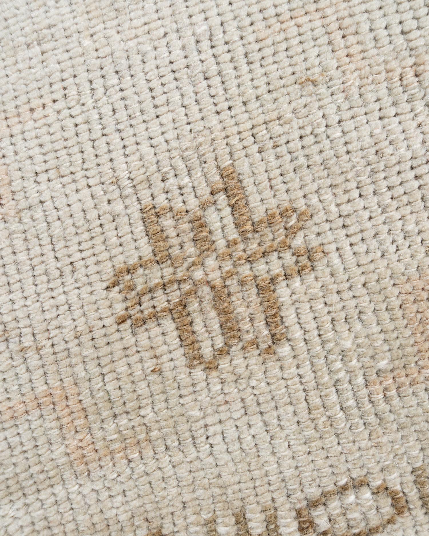 Türkischer Oushak-Teppich in Beige im Vintage-Stil  5'3 x 9'9 im Angebot 4