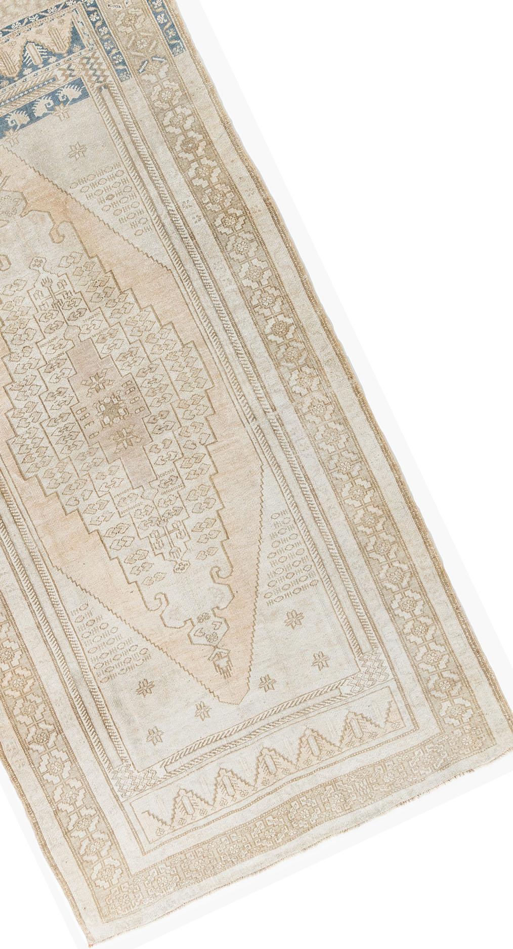 Türkischer Oushak-Teppich in Beige im Vintage-Stil  5'3 x 9'9 im Angebot 11