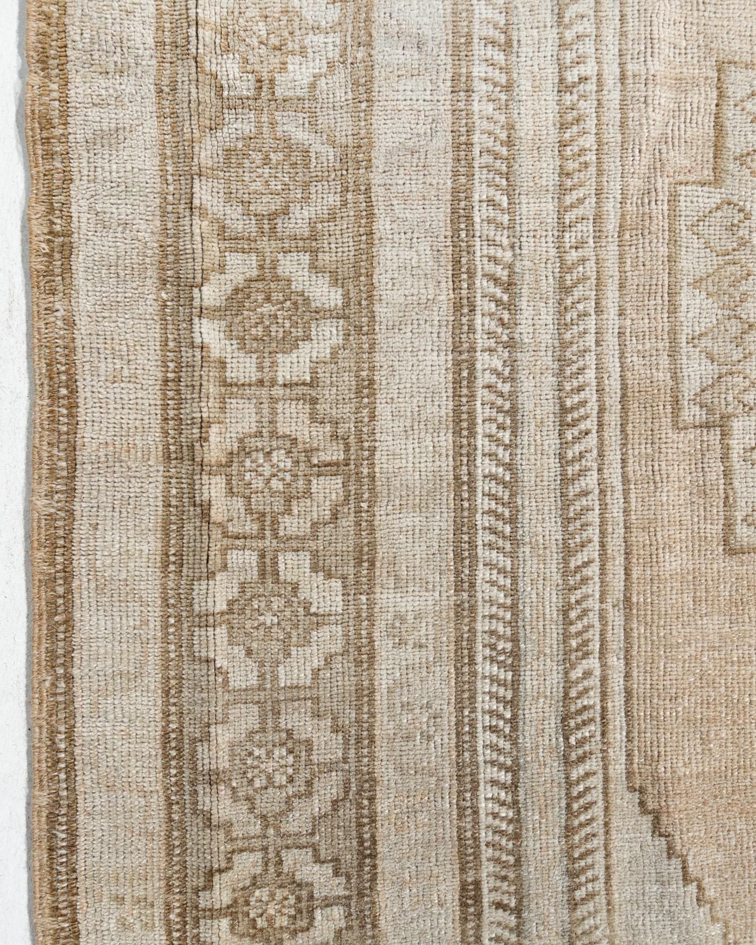 Türkischer Oushak-Teppich in Beige im Vintage-Stil  5'3 x 9'9 (Handgeknüpft) im Angebot