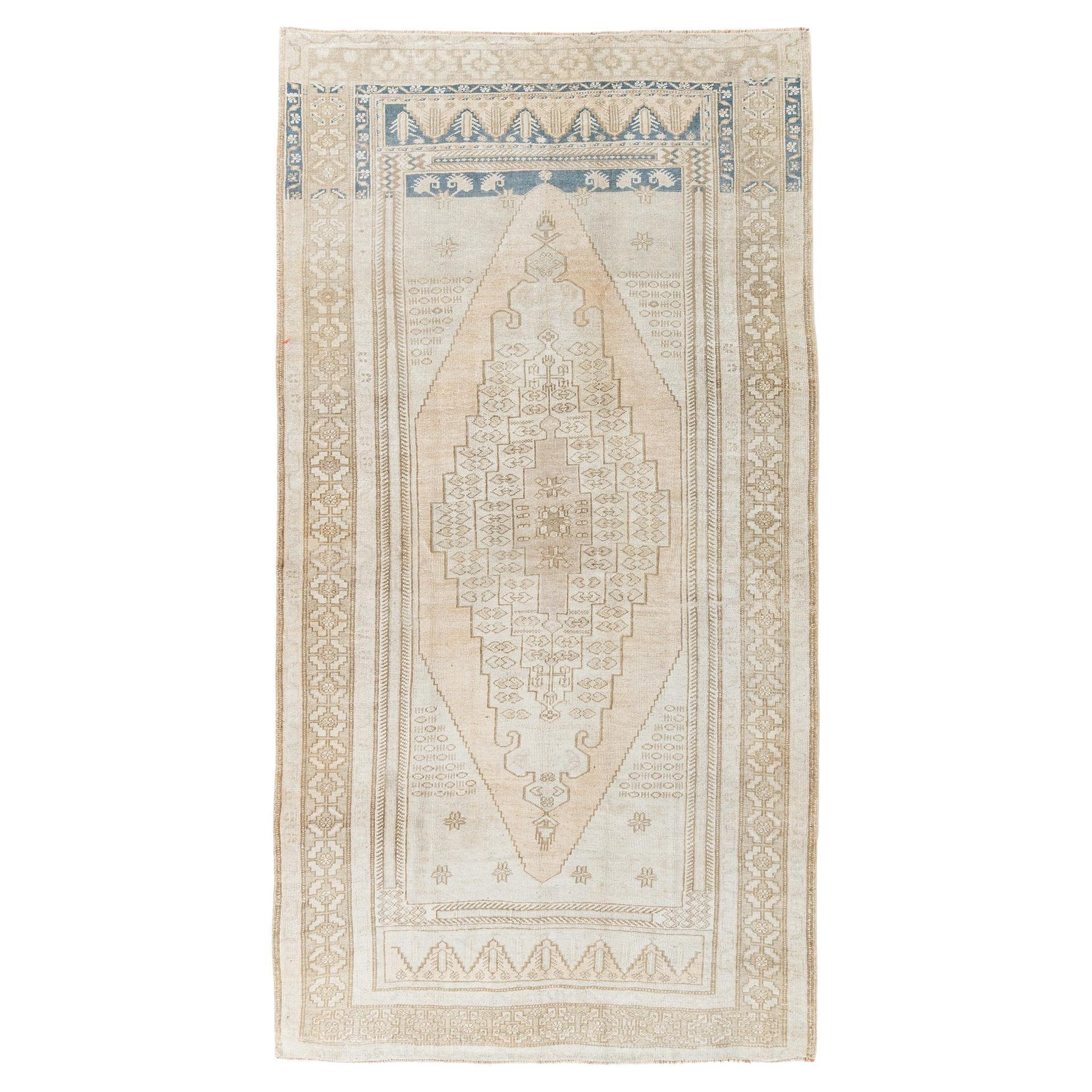 Türkischer Oushak-Teppich in Beige im Vintage-Stil  5'3 x 9'9 im Angebot