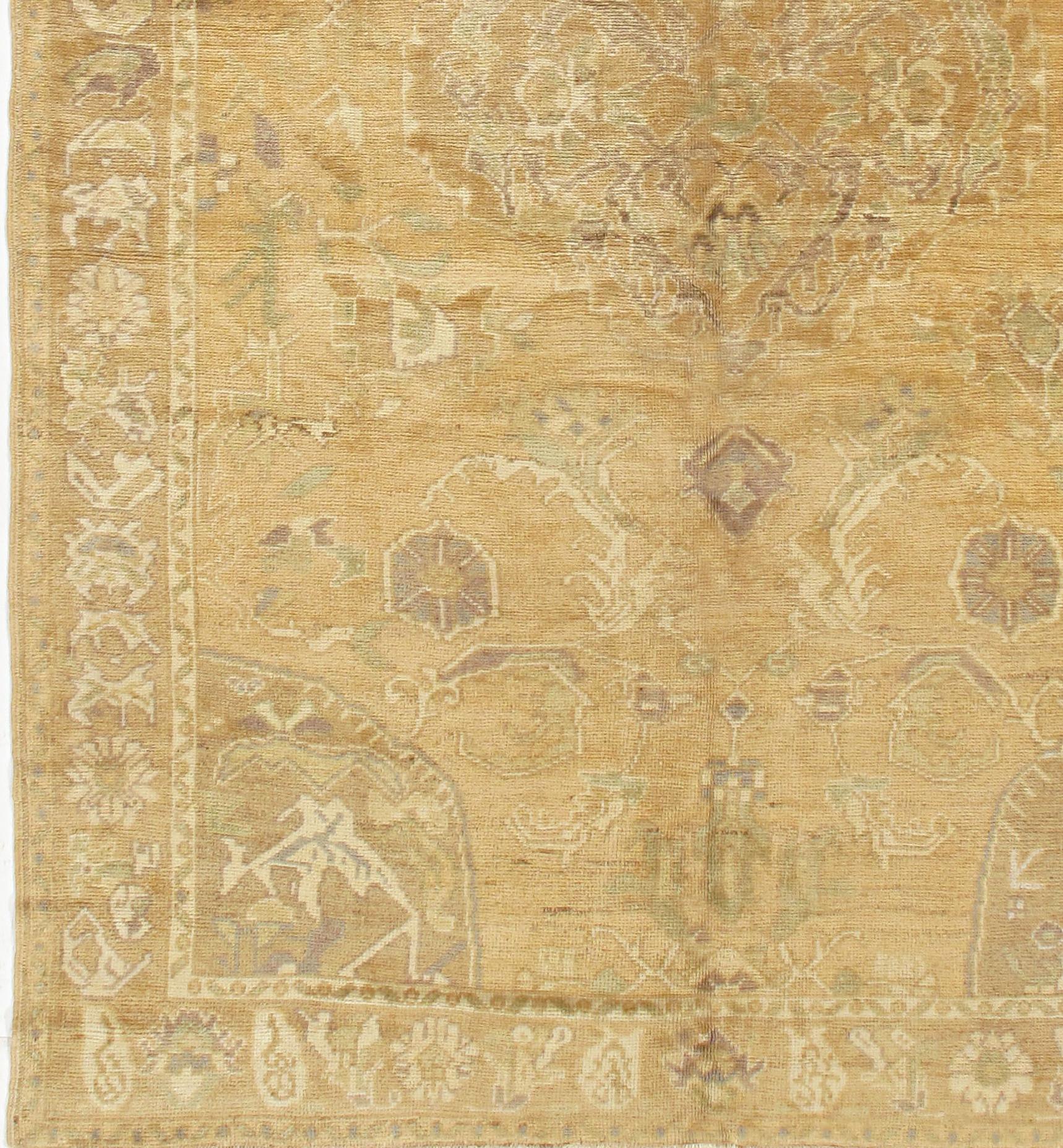 Vintage Beige Türkisch Oushak Teppich 5'6 x 8'3 im Angebot 1
