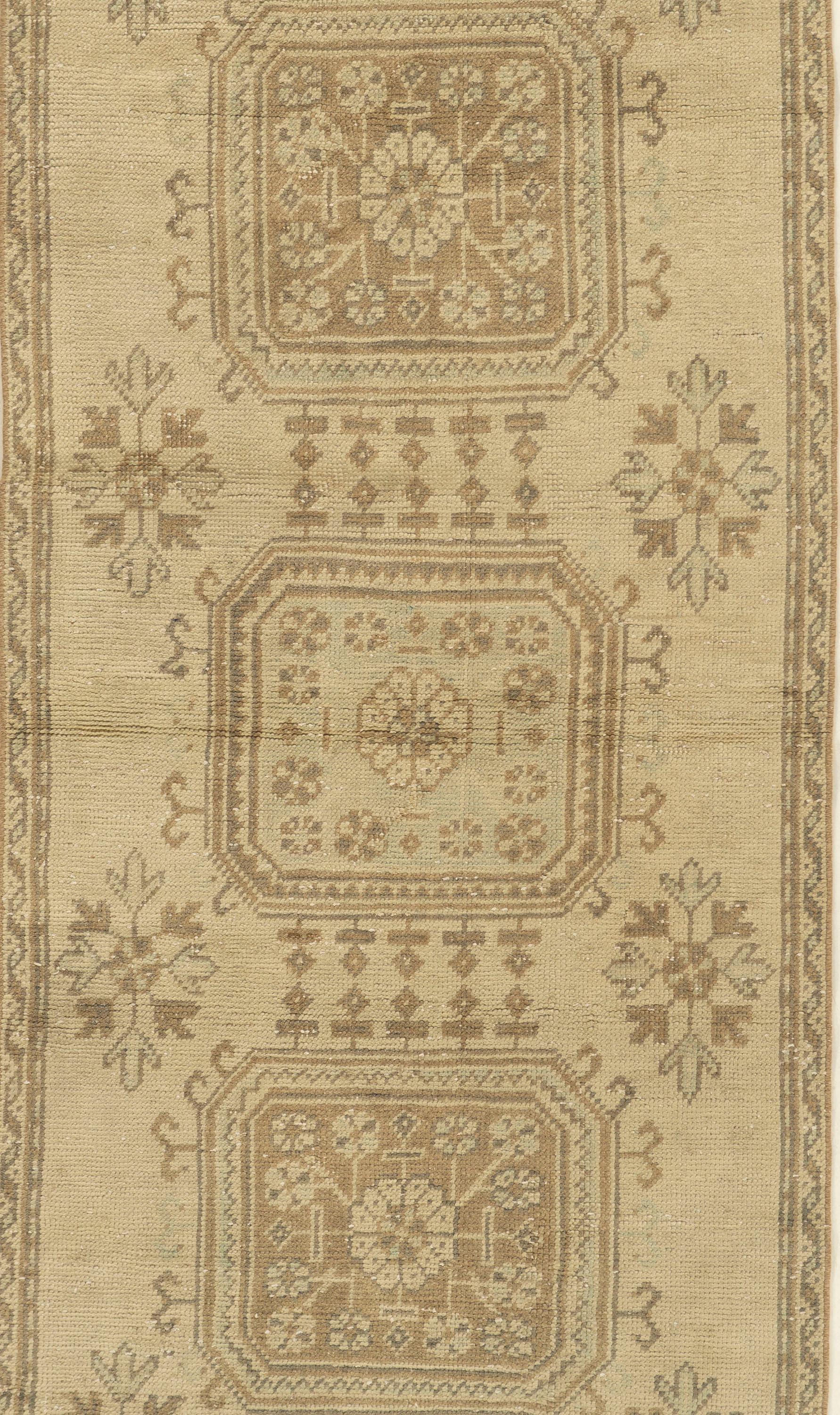 Vintage Beige Türkisch Oushak Läufer 2'10 X 11' im Zustand „Gut“ im Angebot in New York, NY