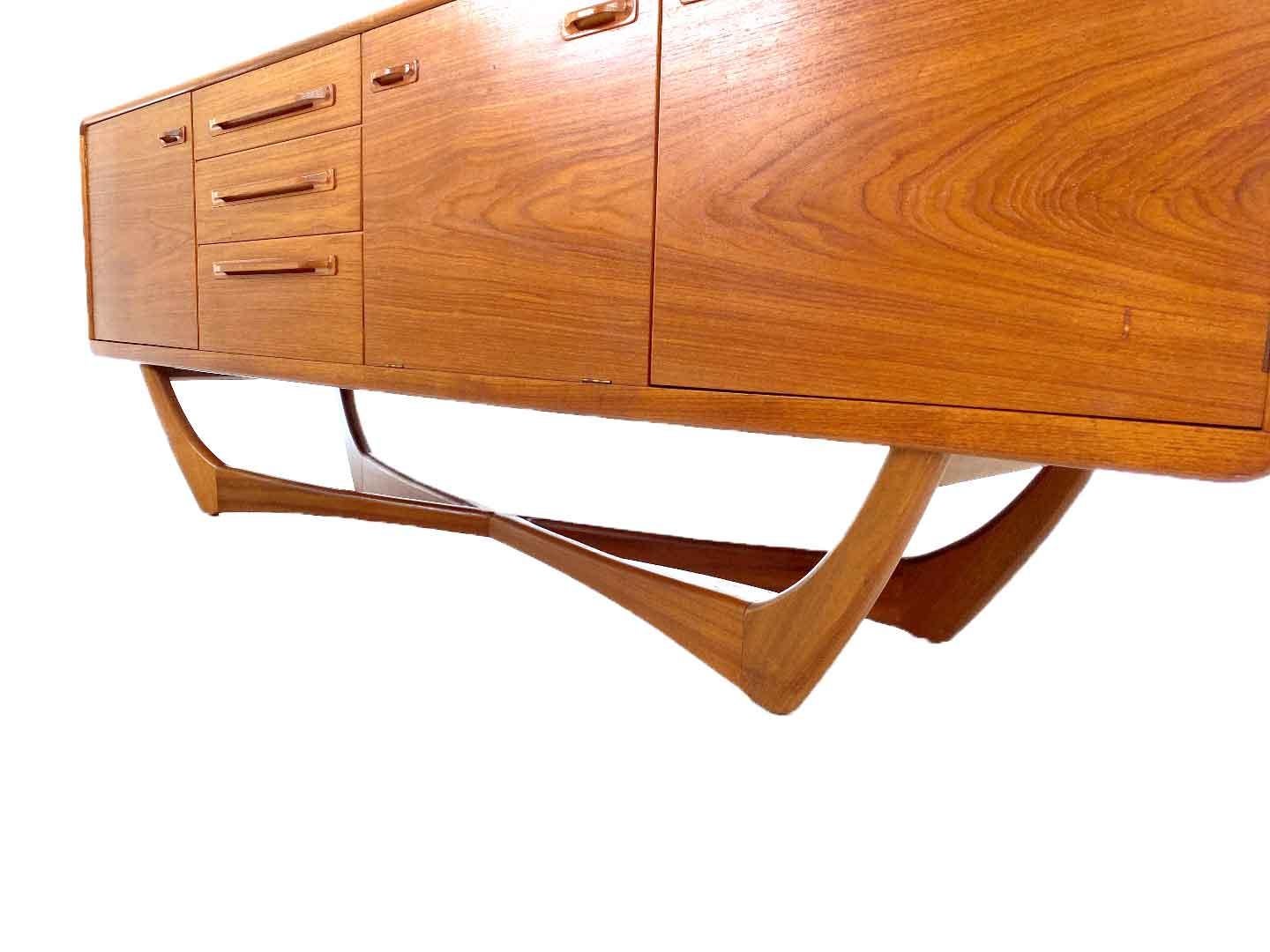 Mid-Century Modern Vintage Beithcraft Sideboard by Val Rossi, 1960s